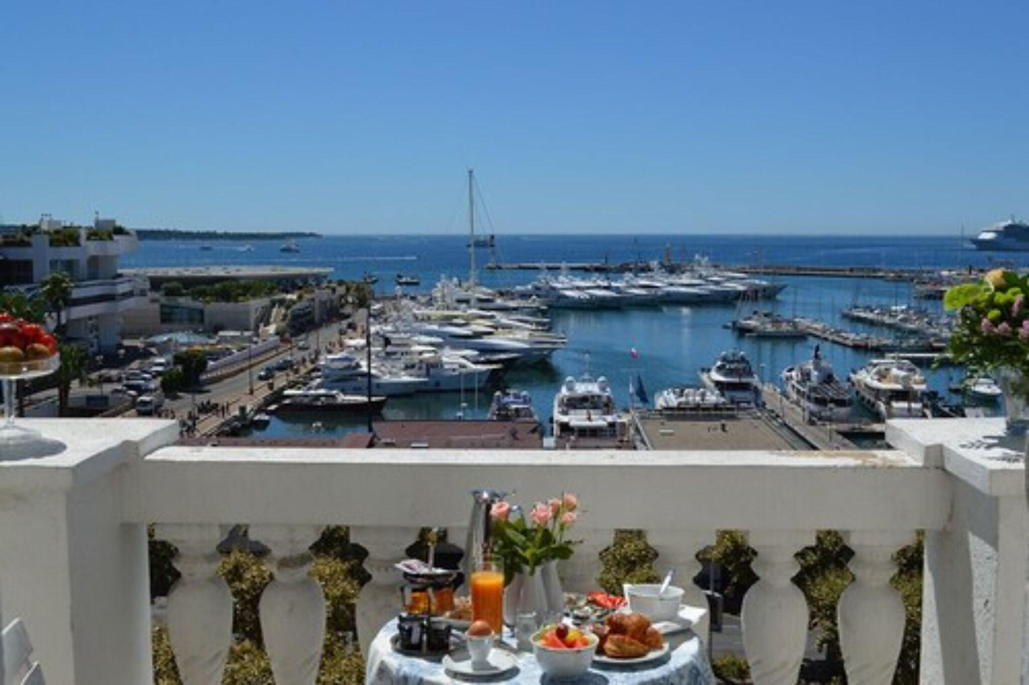 Suite Connecting Room