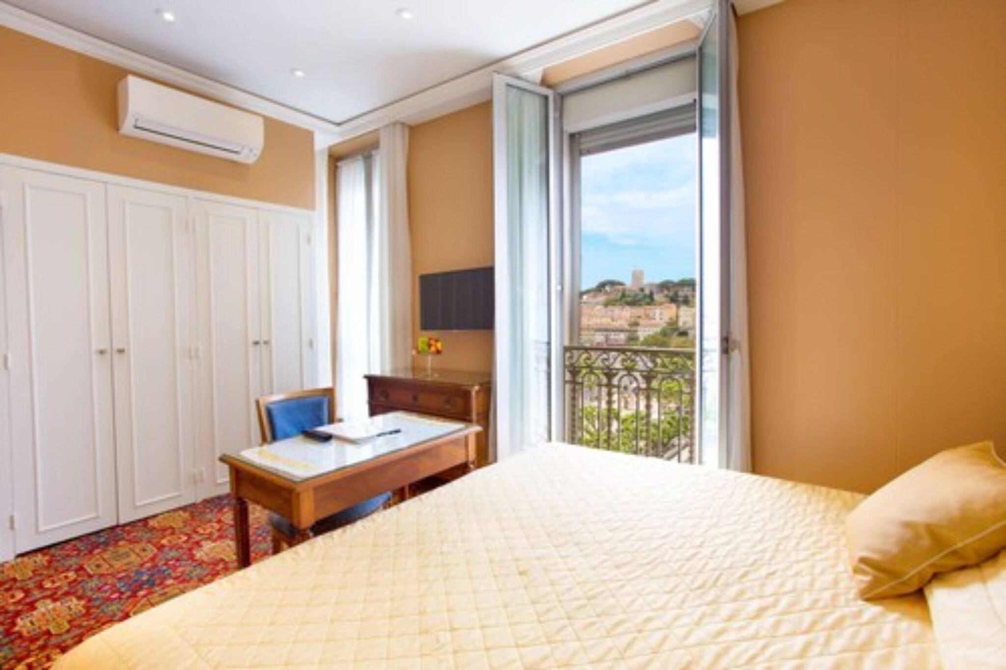 Suite Connecting Room