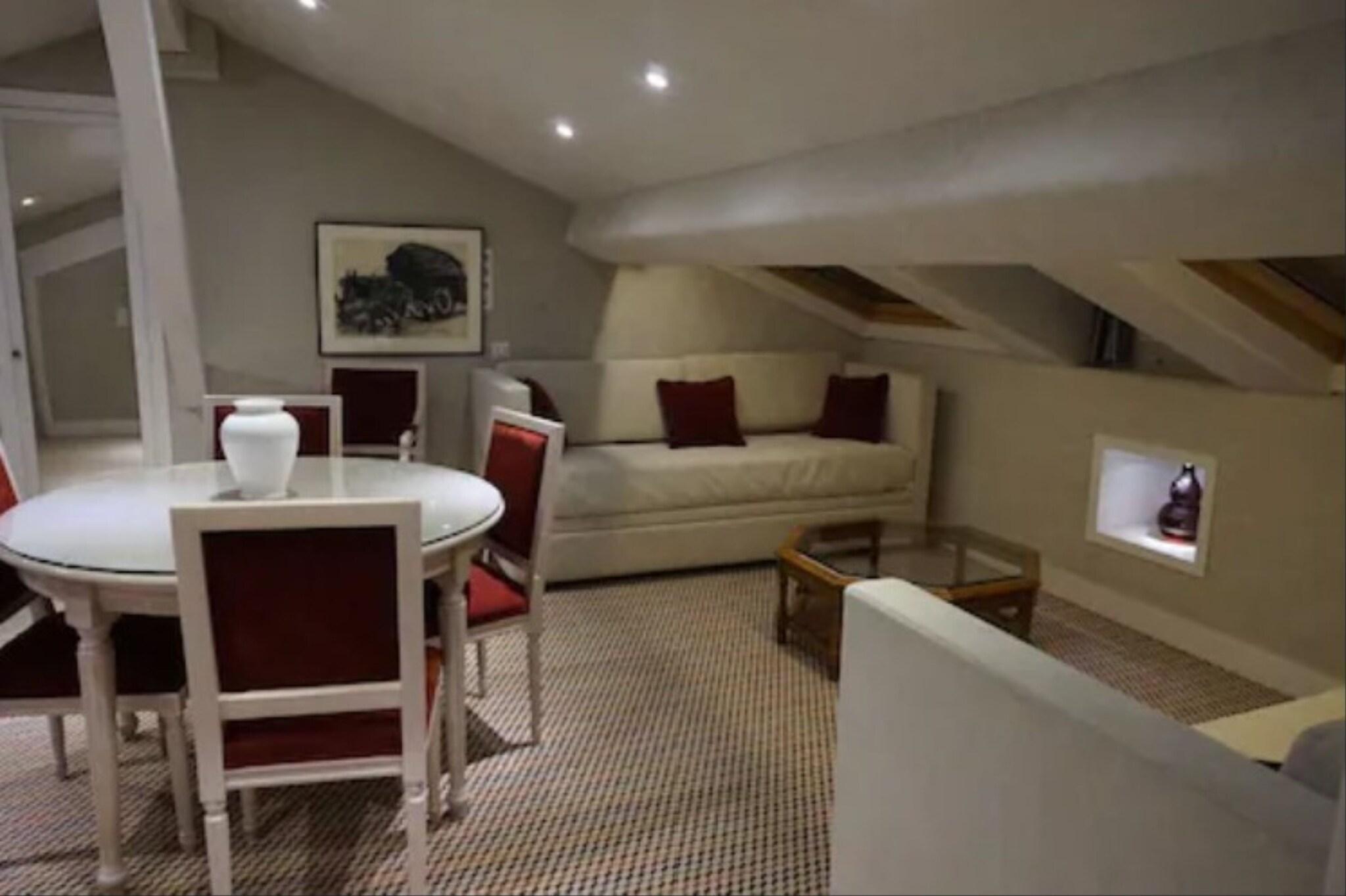 Apartment Partial Sea View