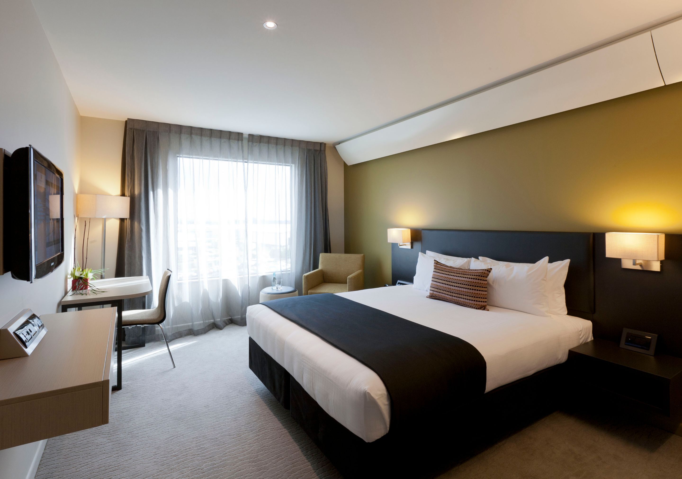 Double Executive King Bed