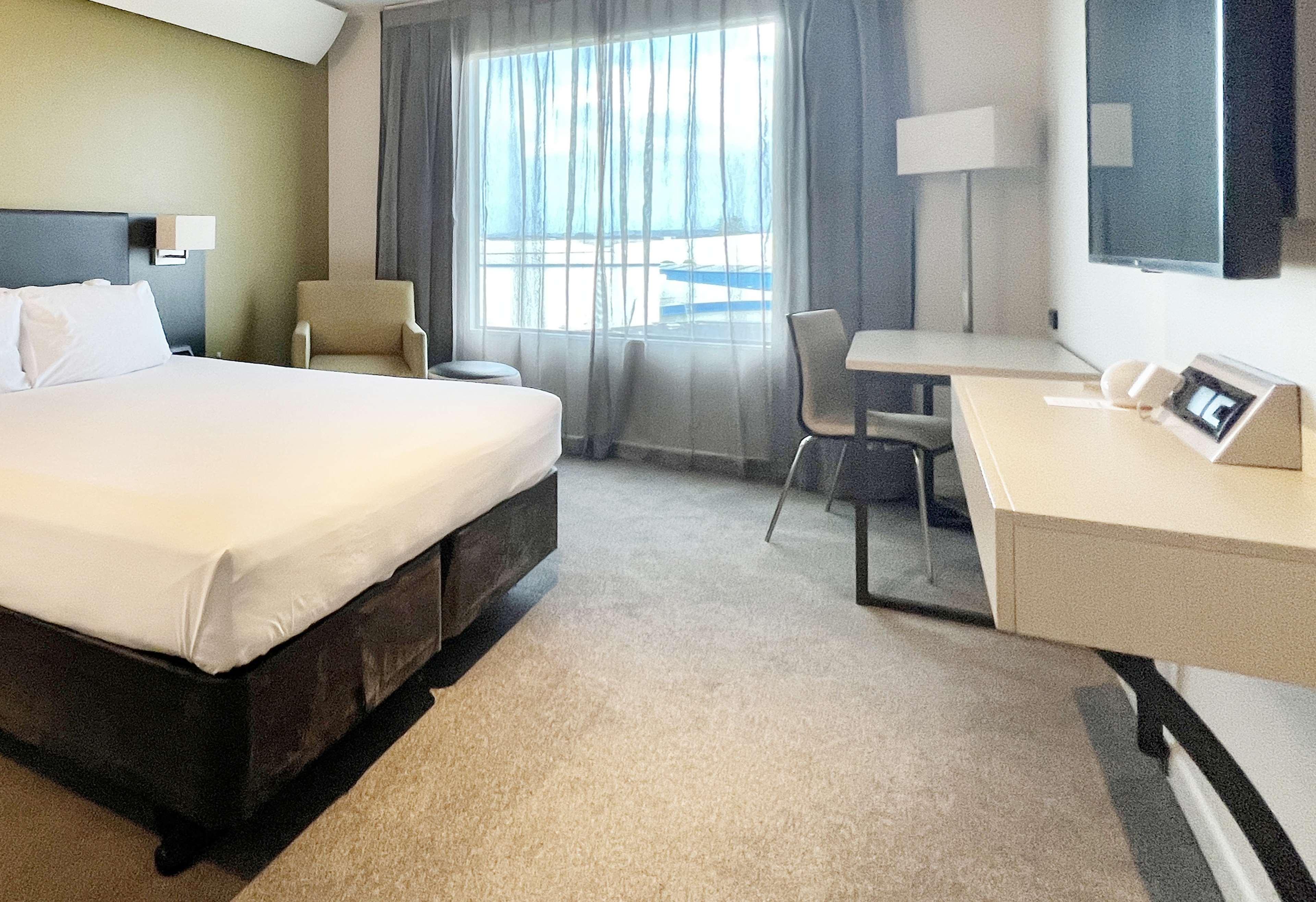 Double Accessible King Size Bed