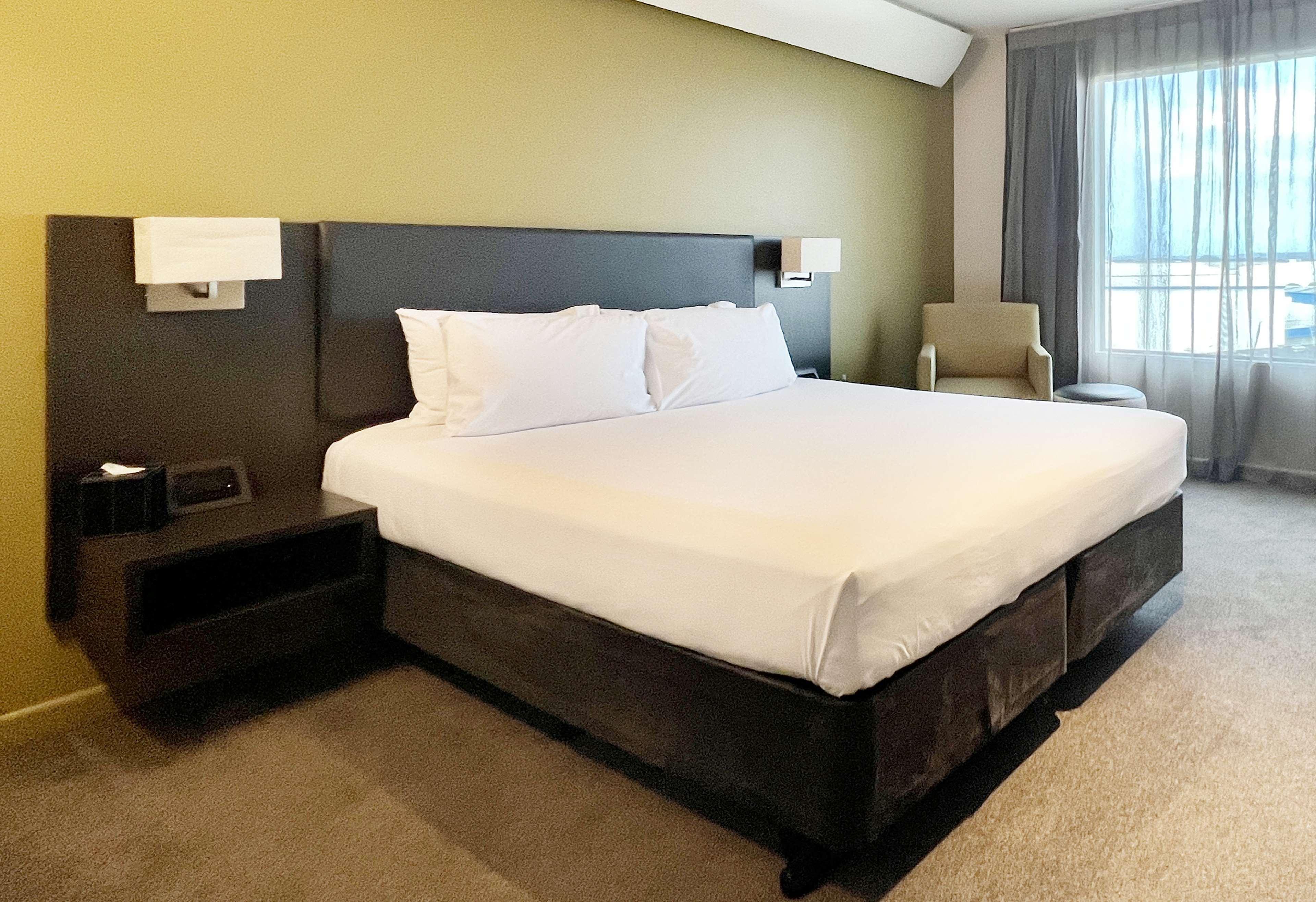 Double Accessible King Size Bed