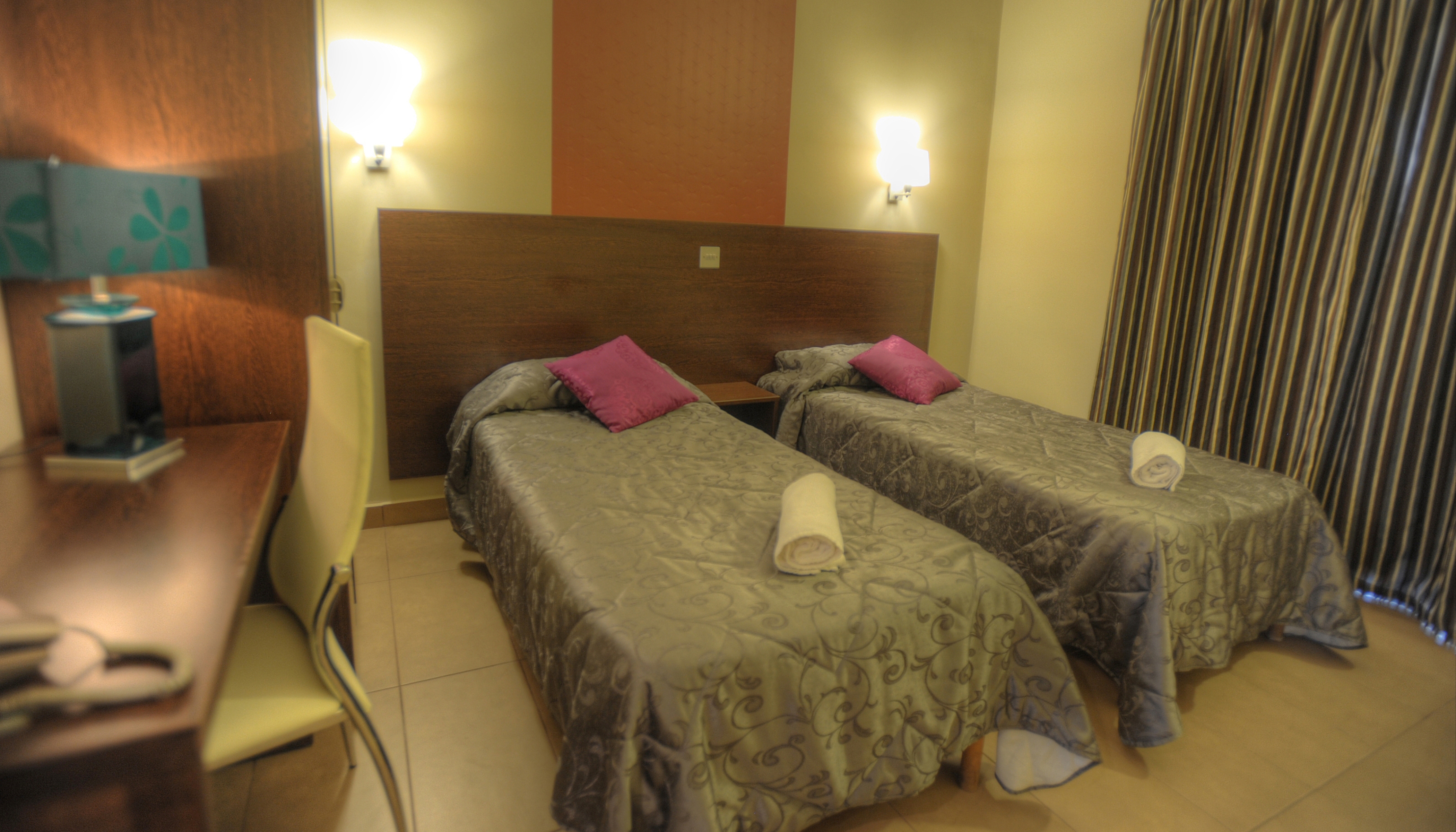 Double or Twin Standard