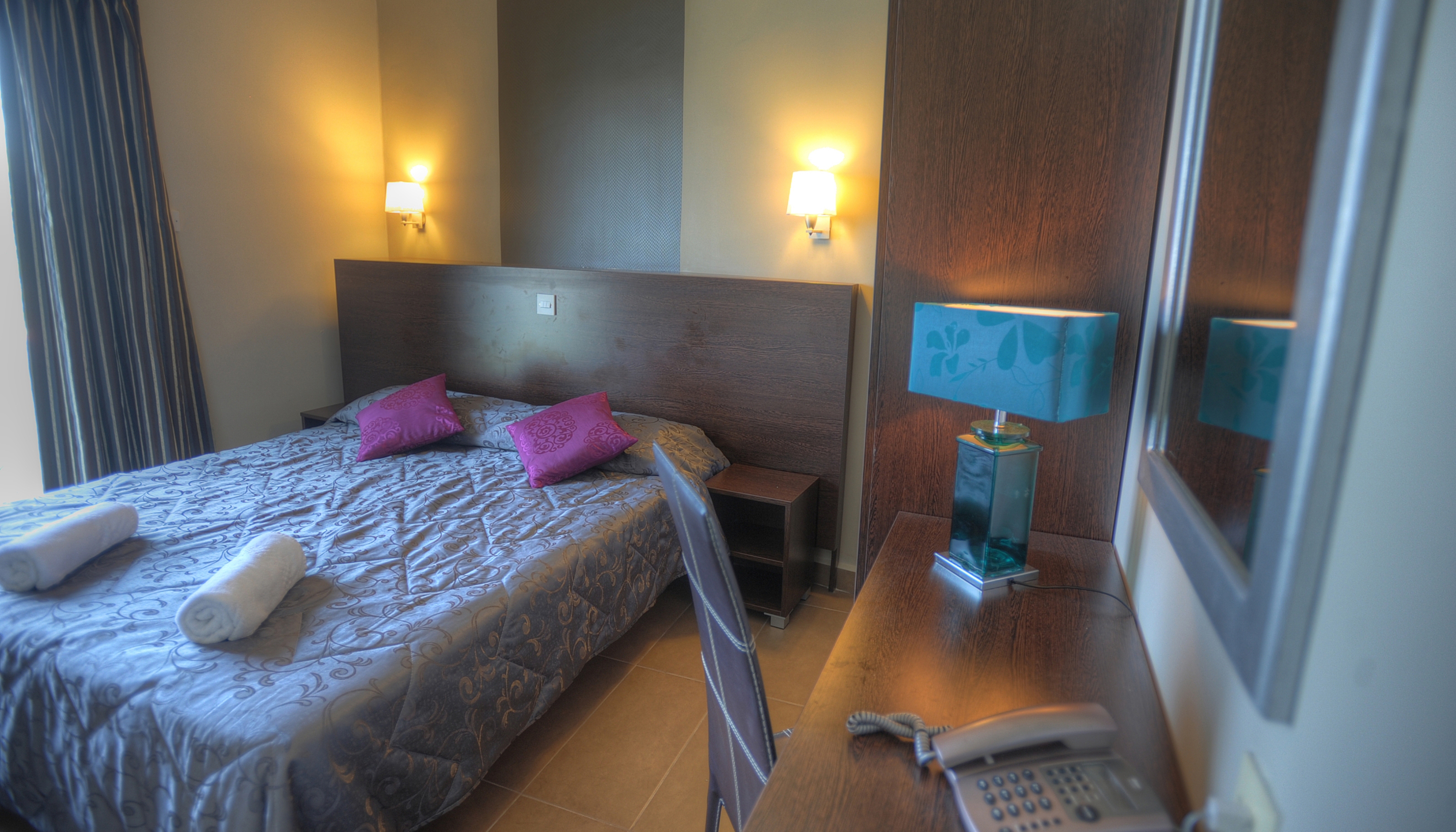 Double or Twin Standard