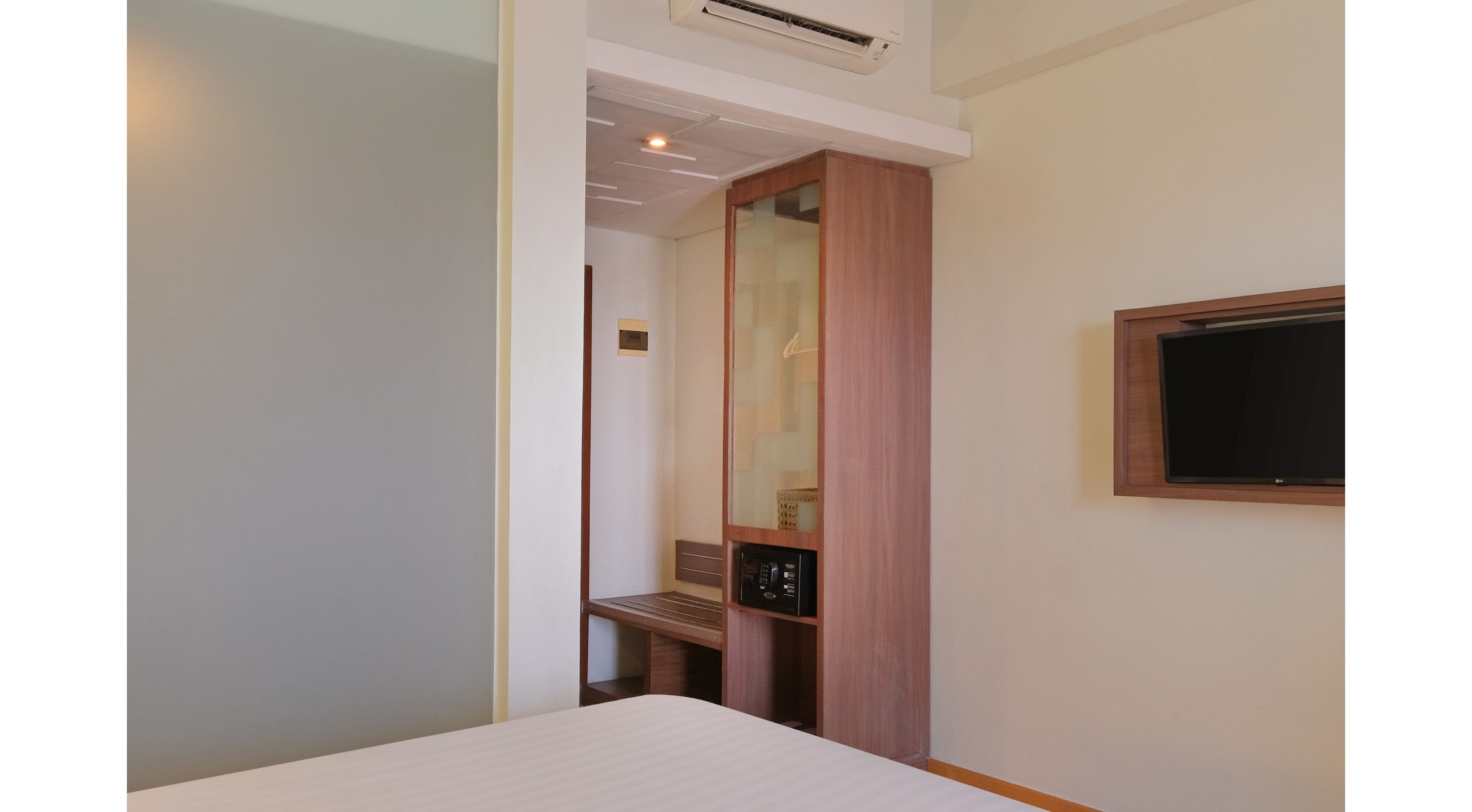 Double or Twin Deluxe