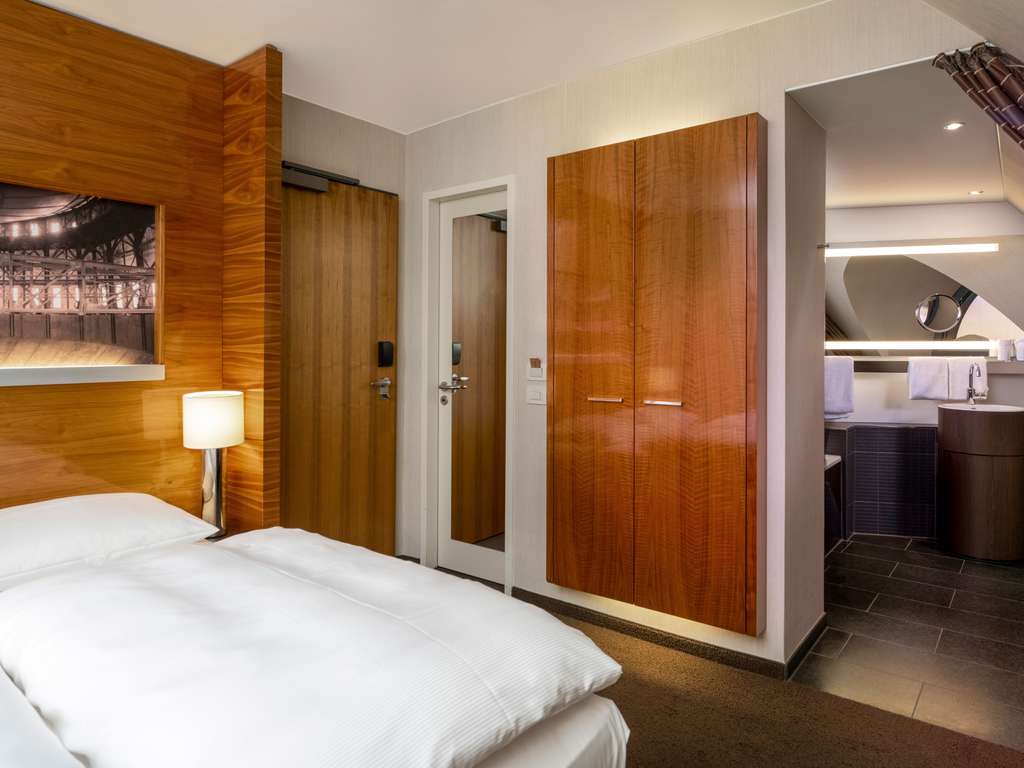 Double Premium King Bed