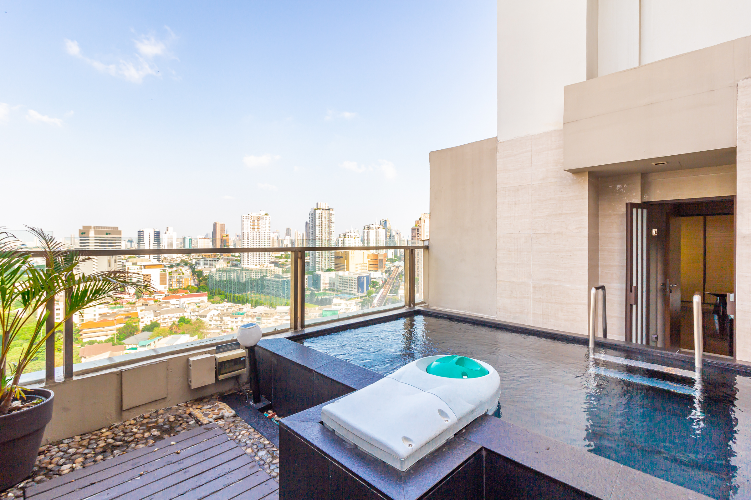 Suite with Private Pool