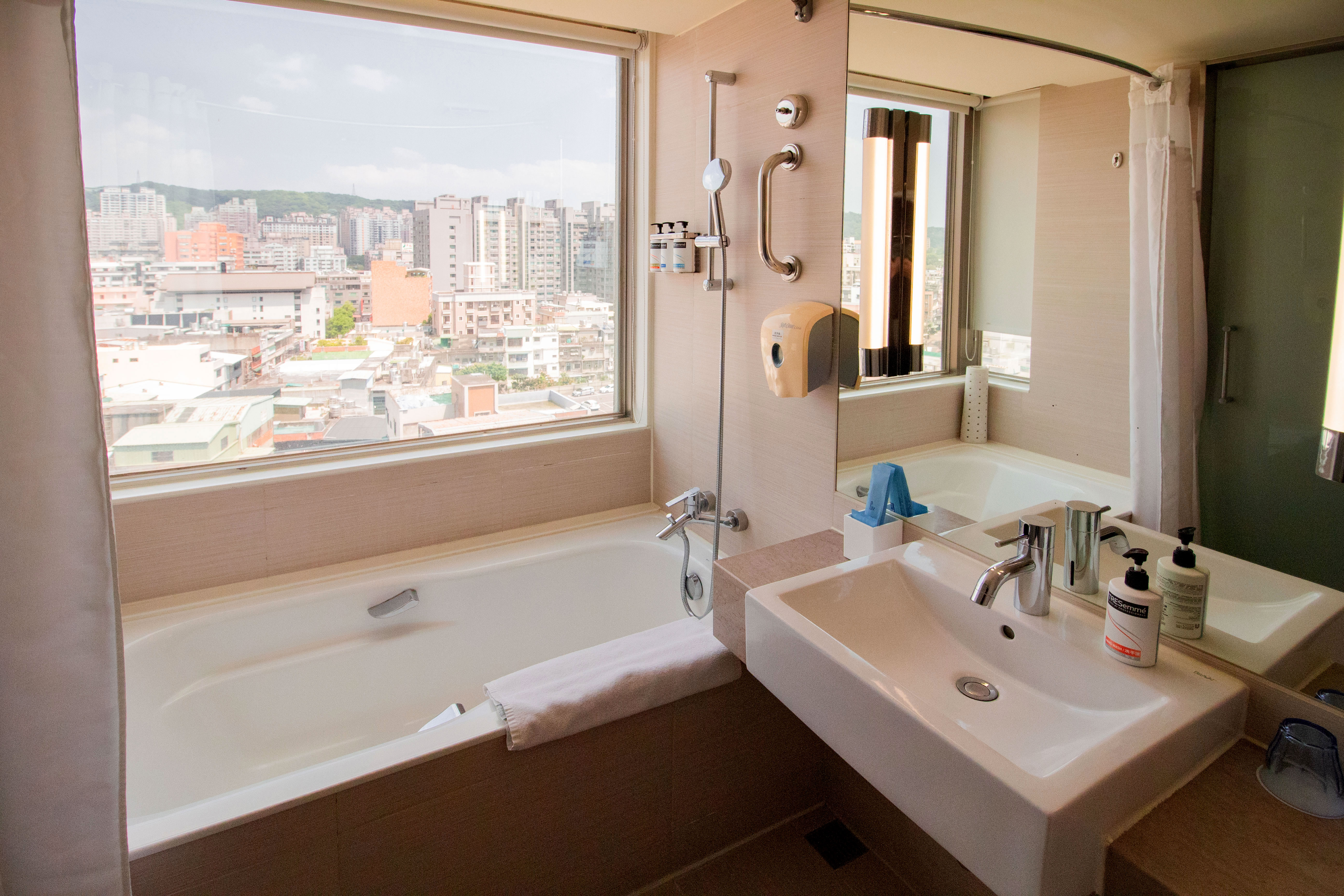 Double Queen Size Bed