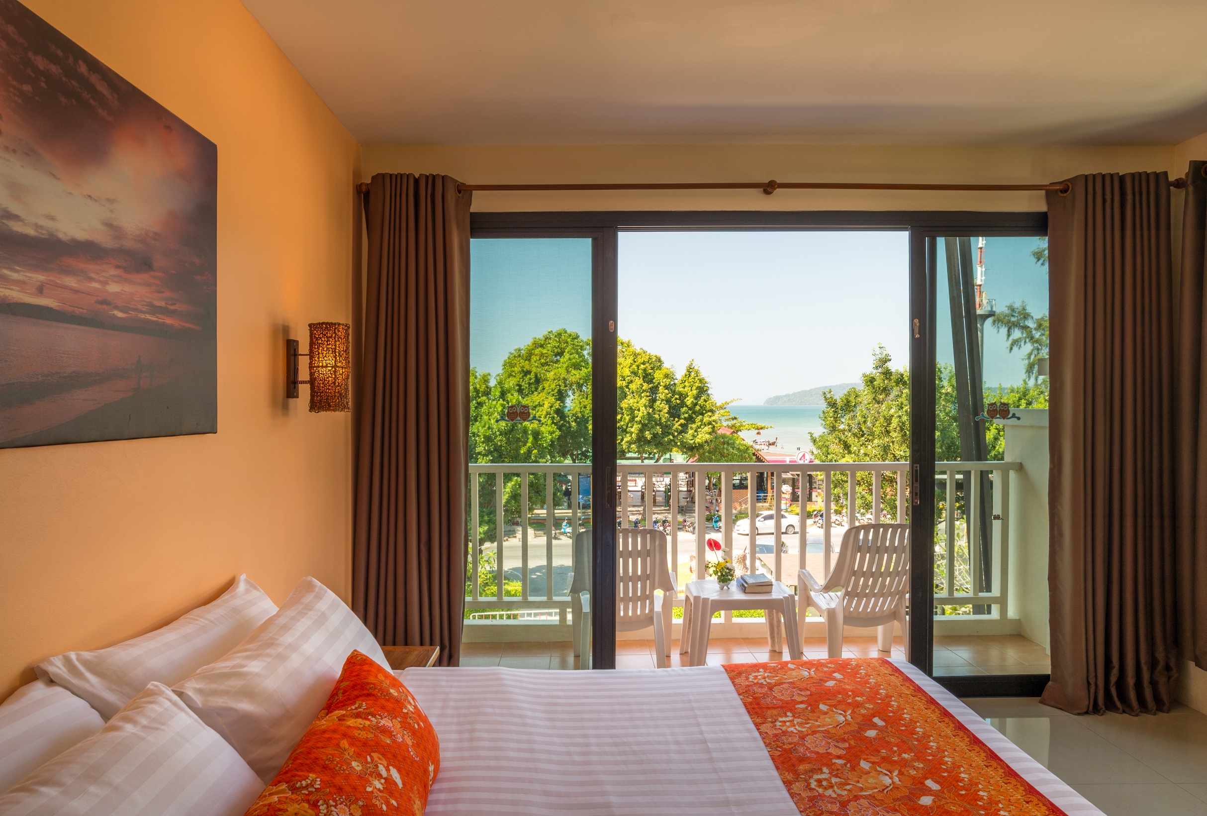 Double or Twin Deluxe