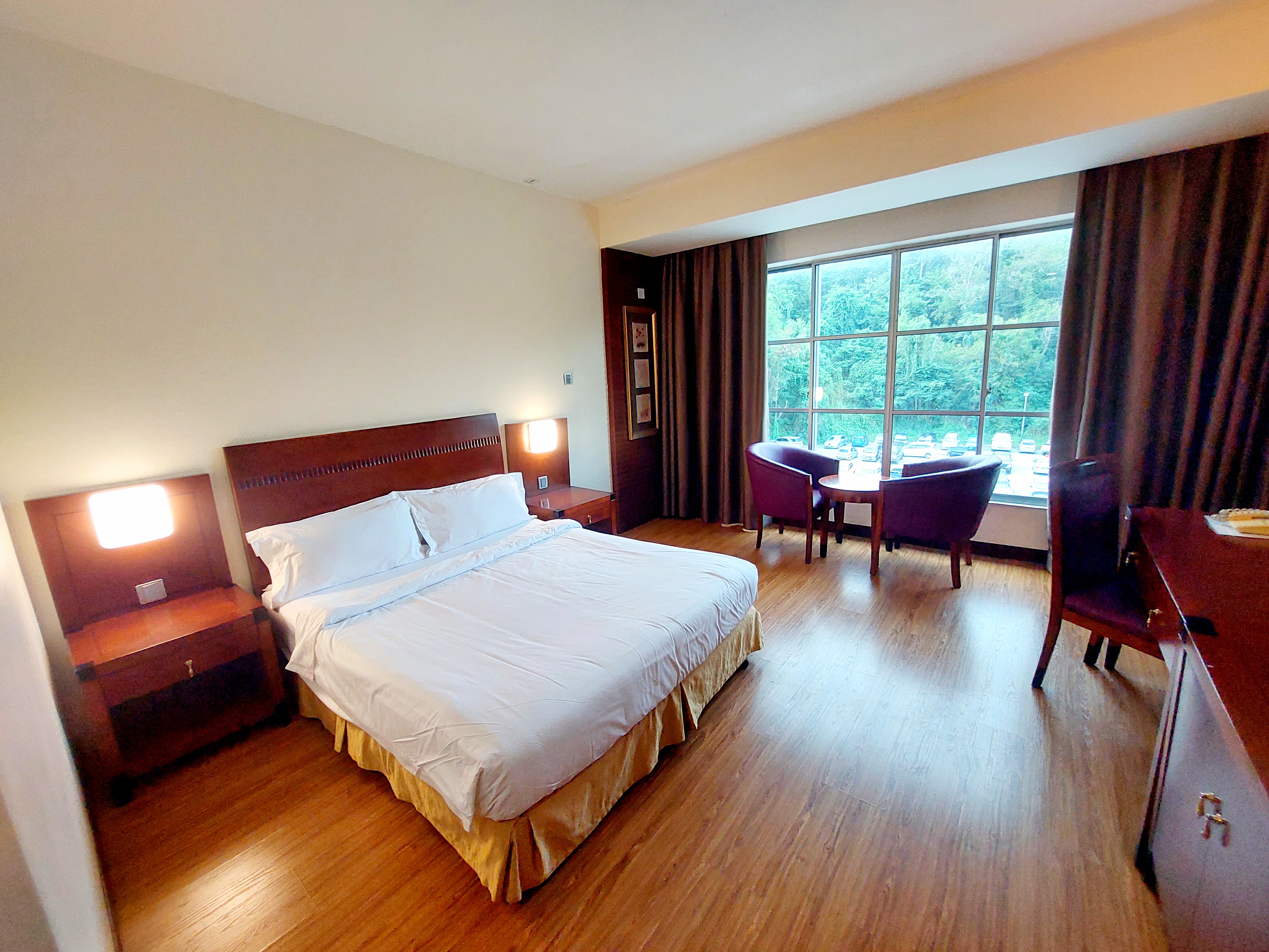 Double or Twin Deluxe