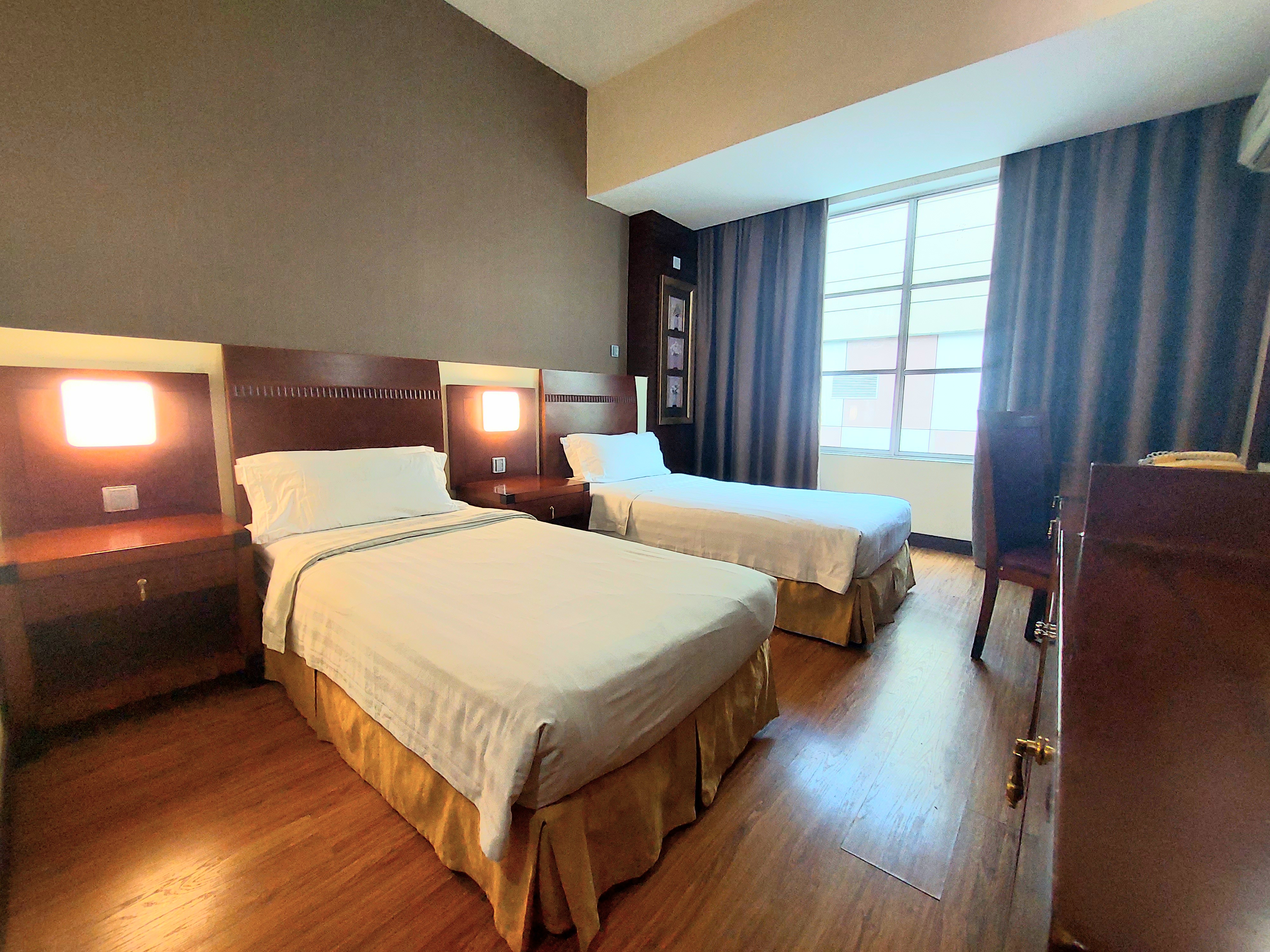 Double or Twin Standard