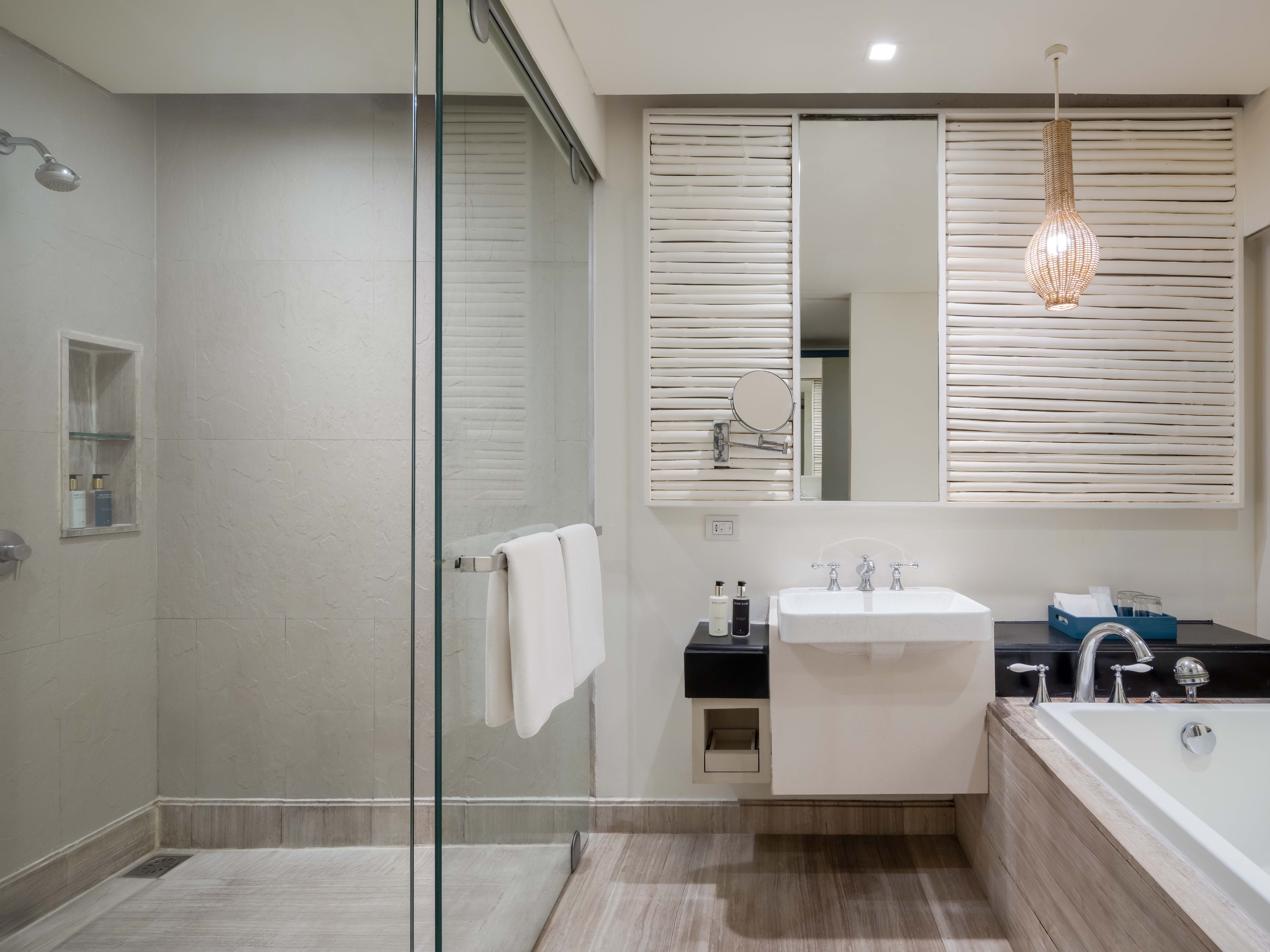 Double or Twin with Private Pool