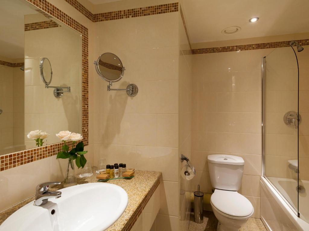 Room Executive Capacity 2