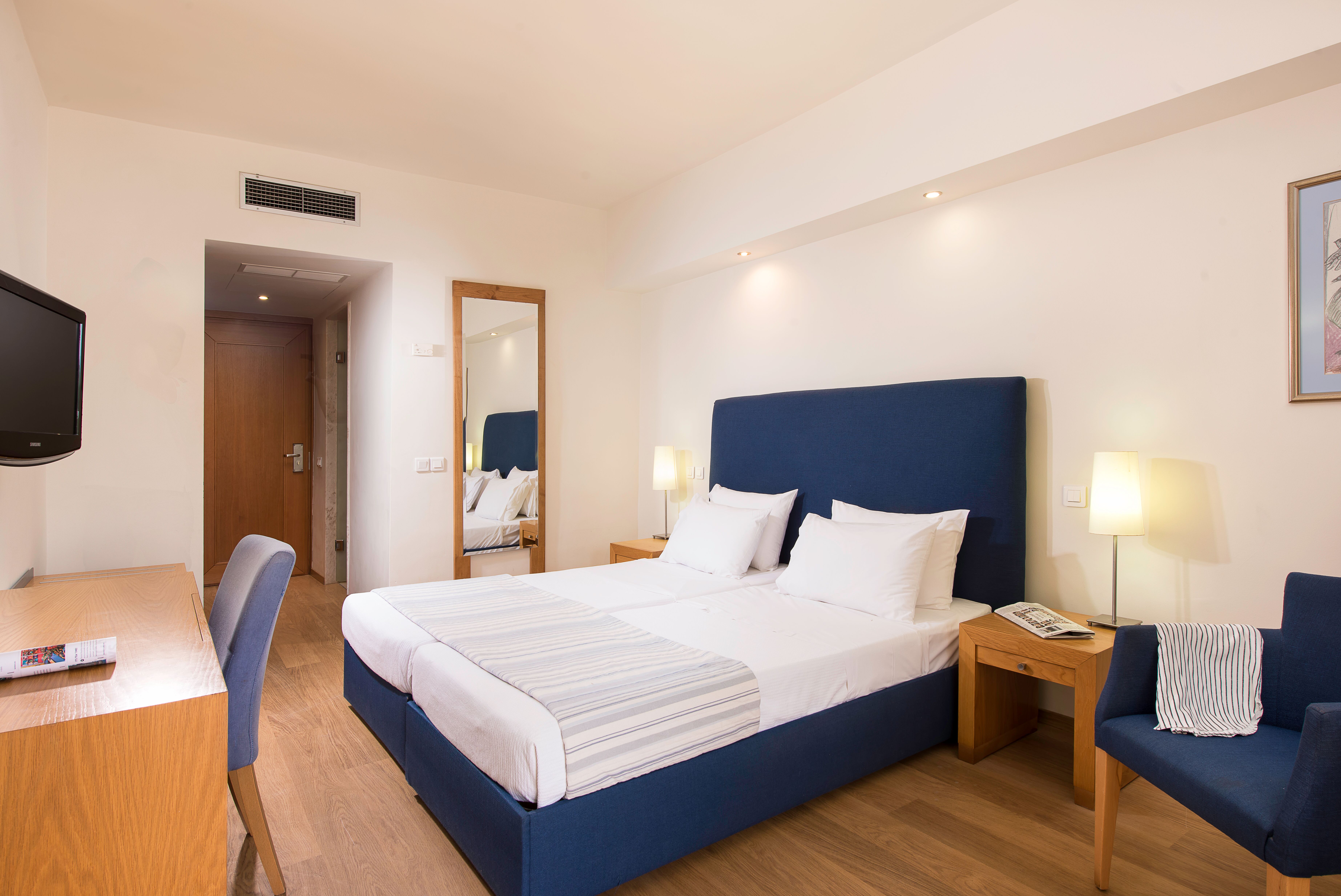 Double or Twin Land View