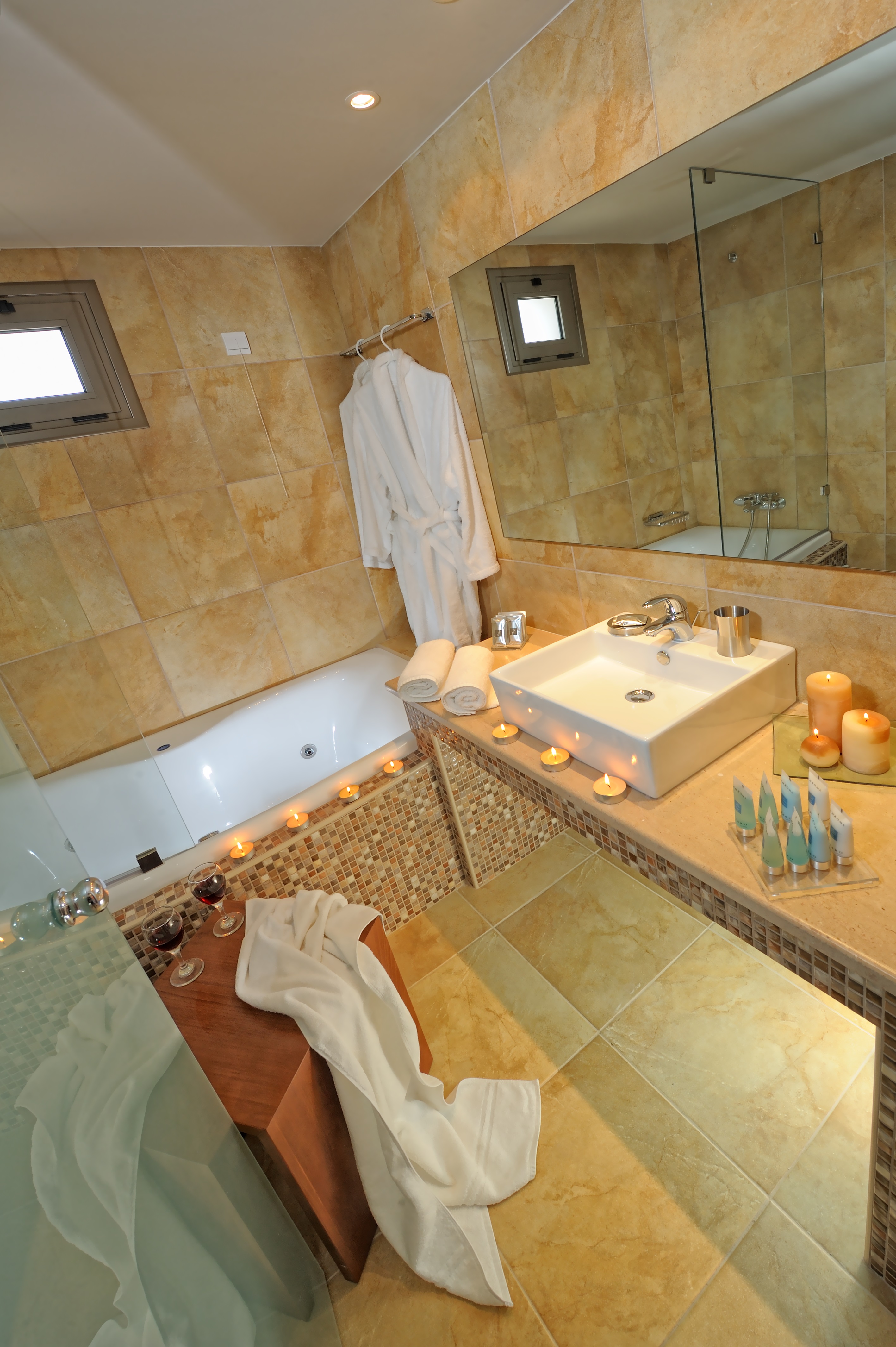 Suite Deluxe Pool View