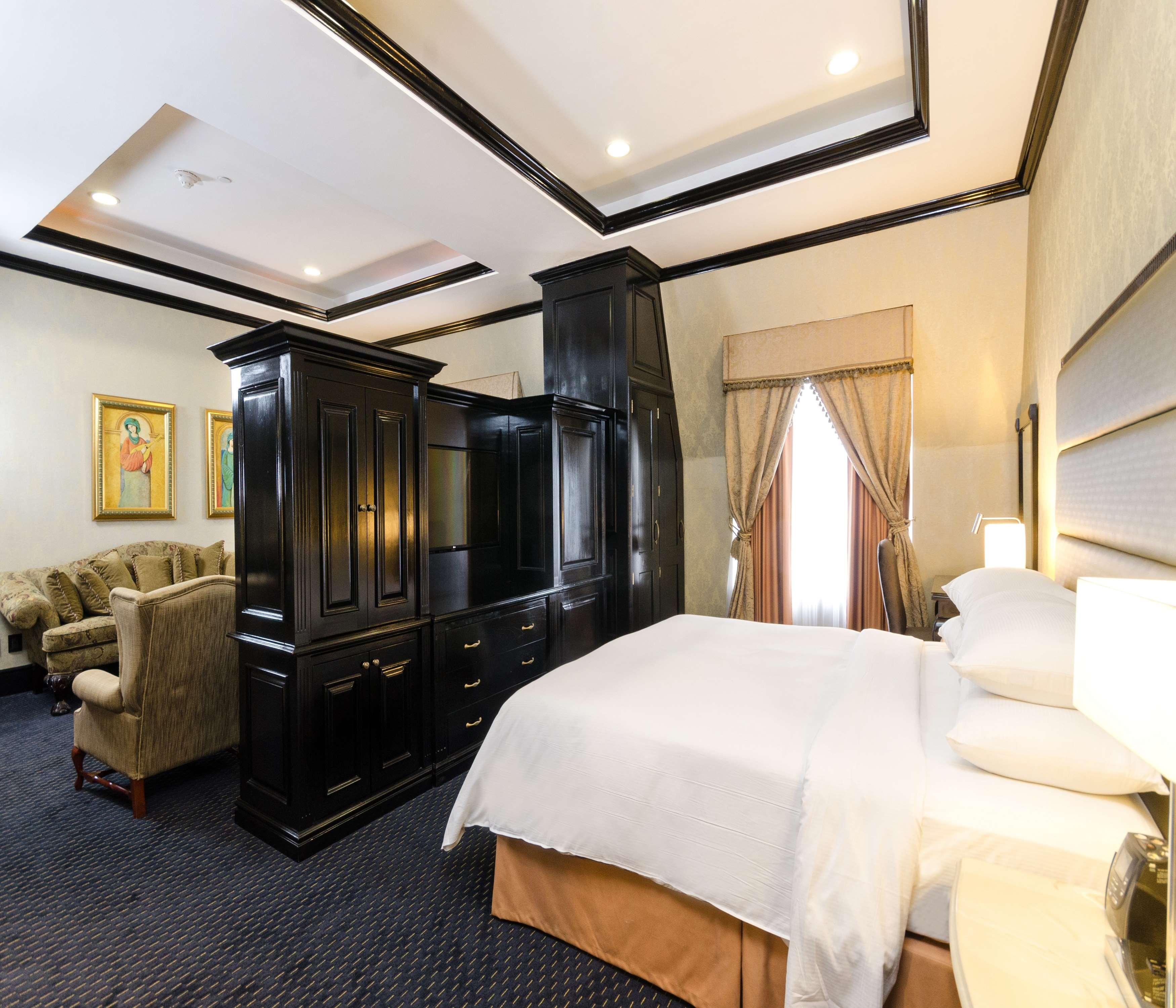 Suite Executive King Bed