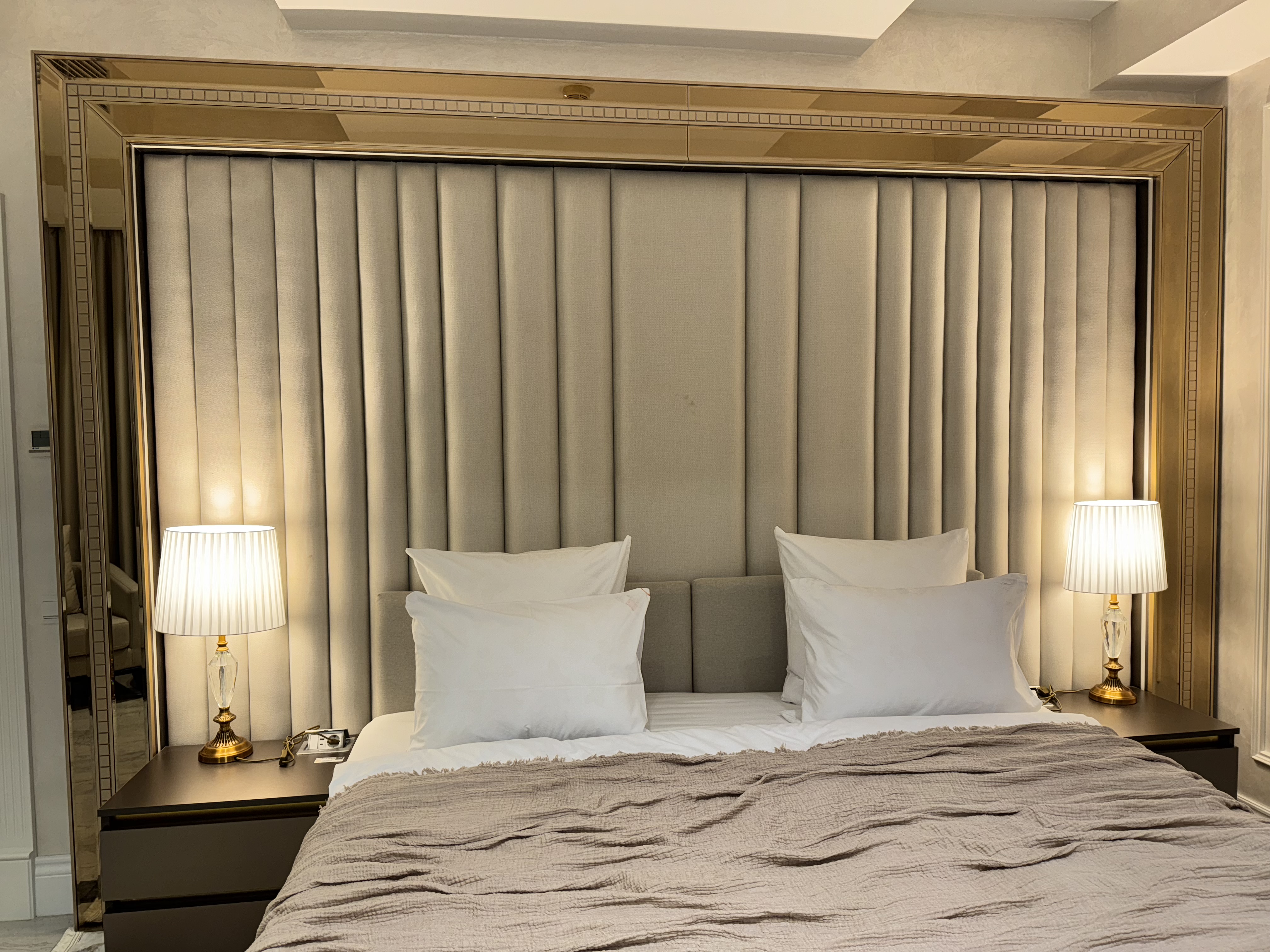 Studio Deluxe King Bed