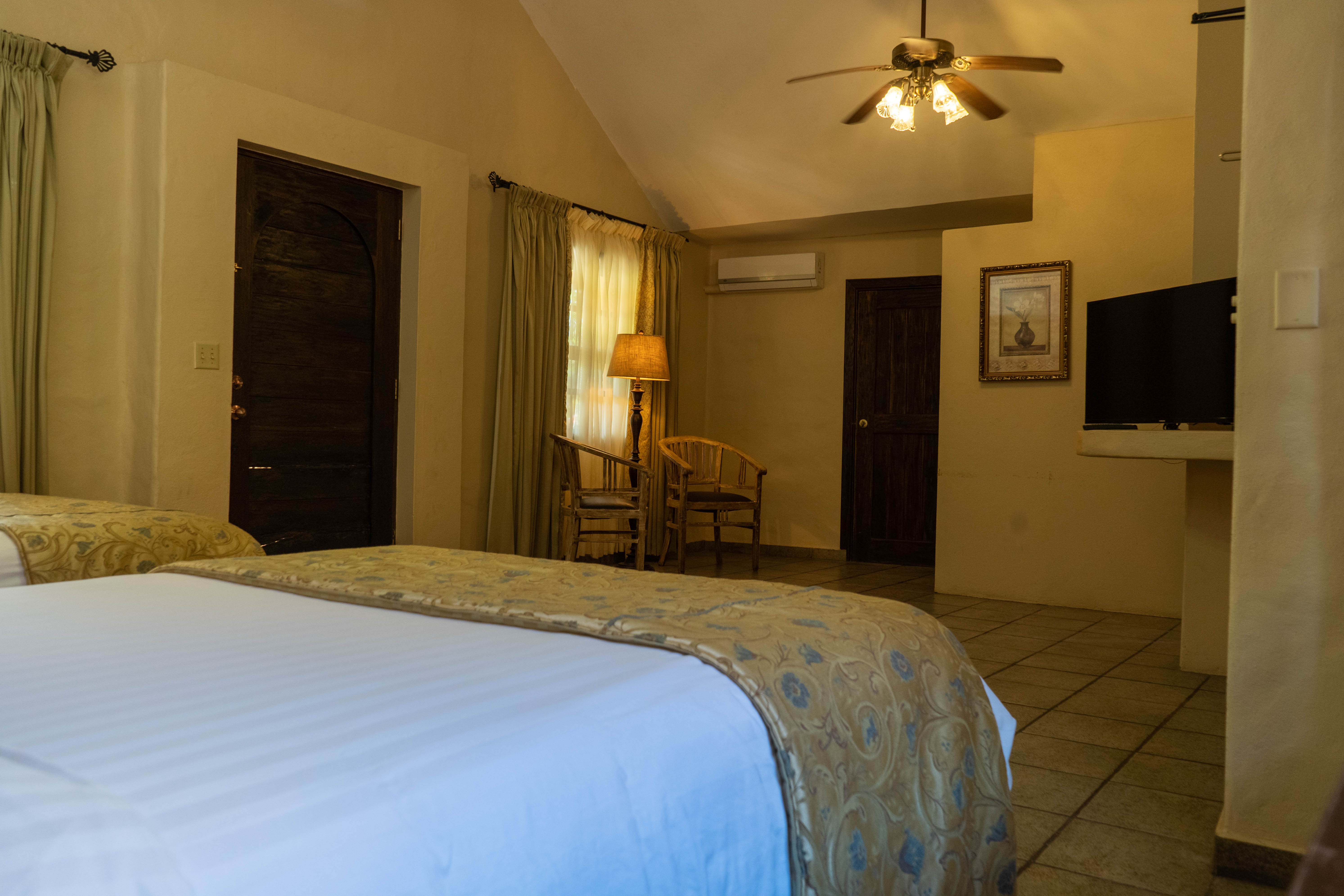 Double or Twin One Bed