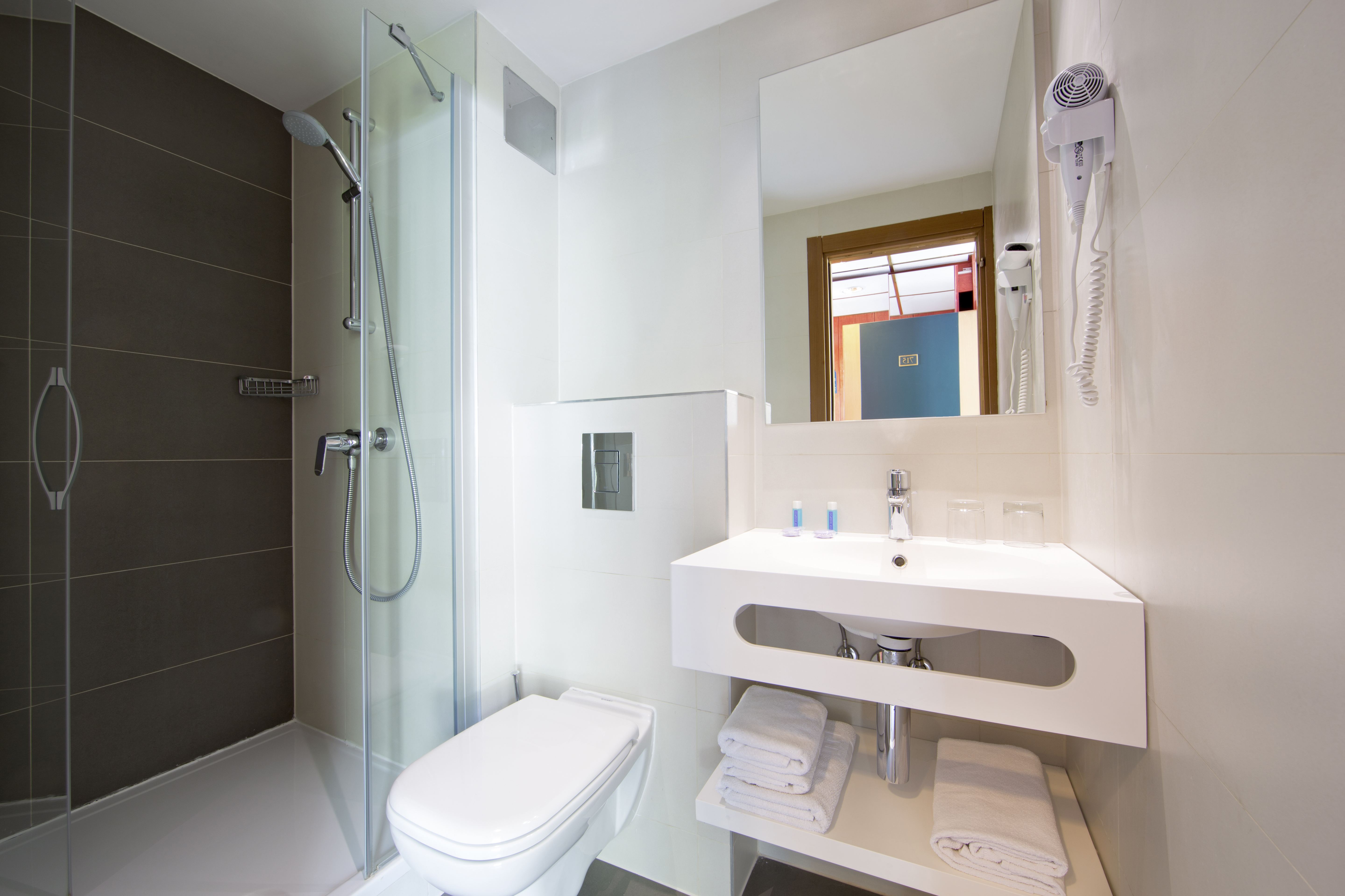 Double or Twin Annex