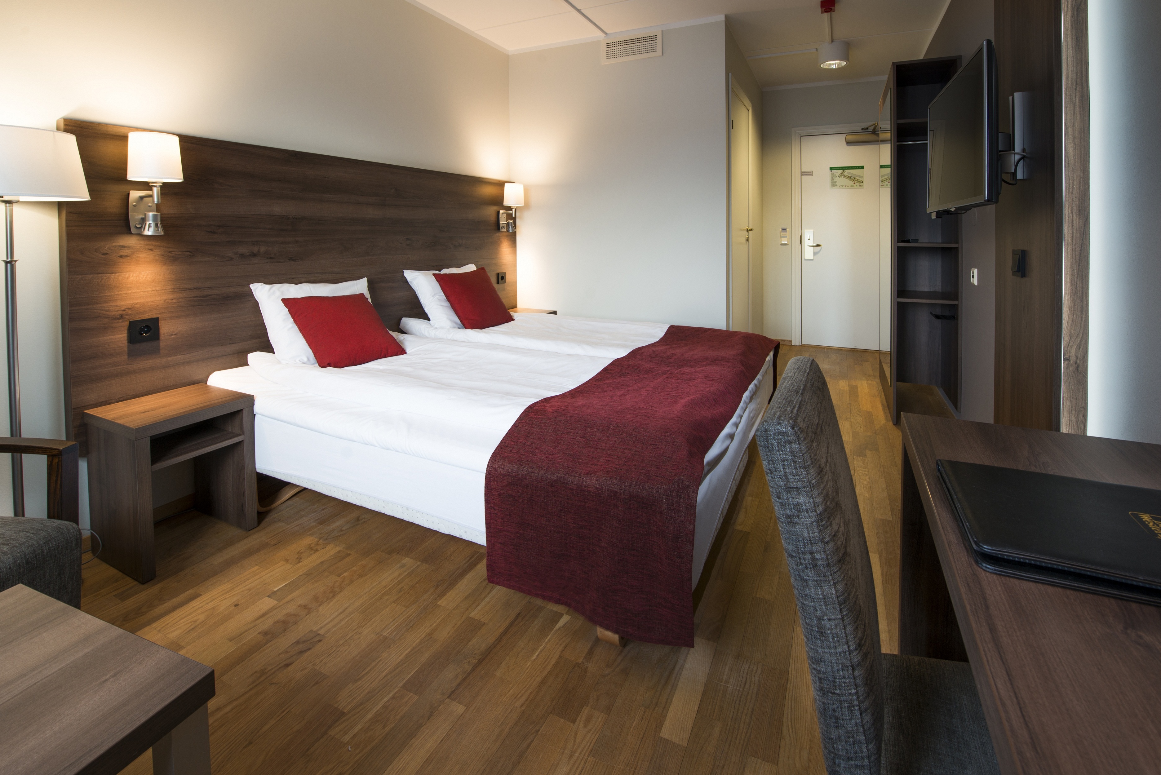 Double or Twin Standard