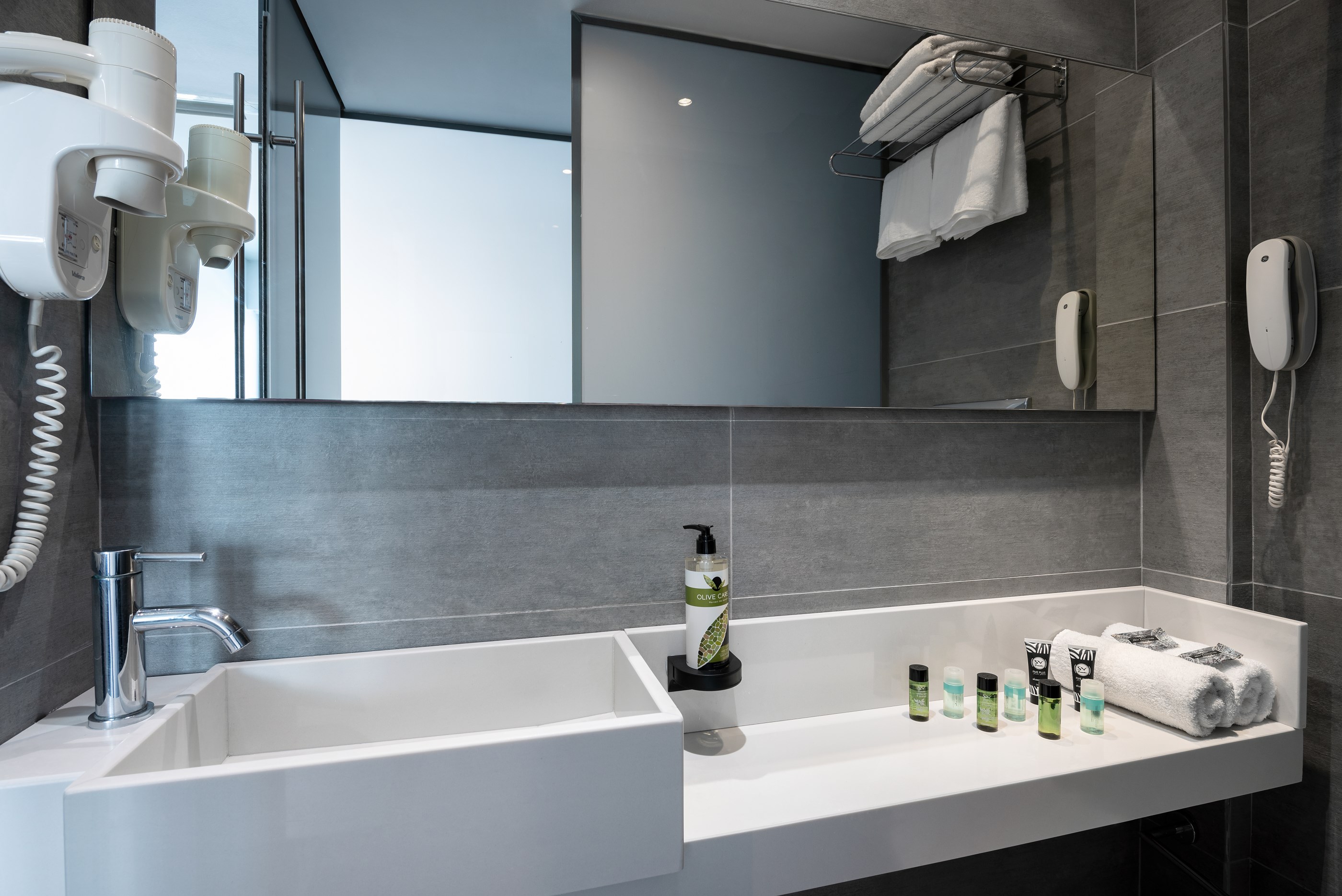 Double Single City View