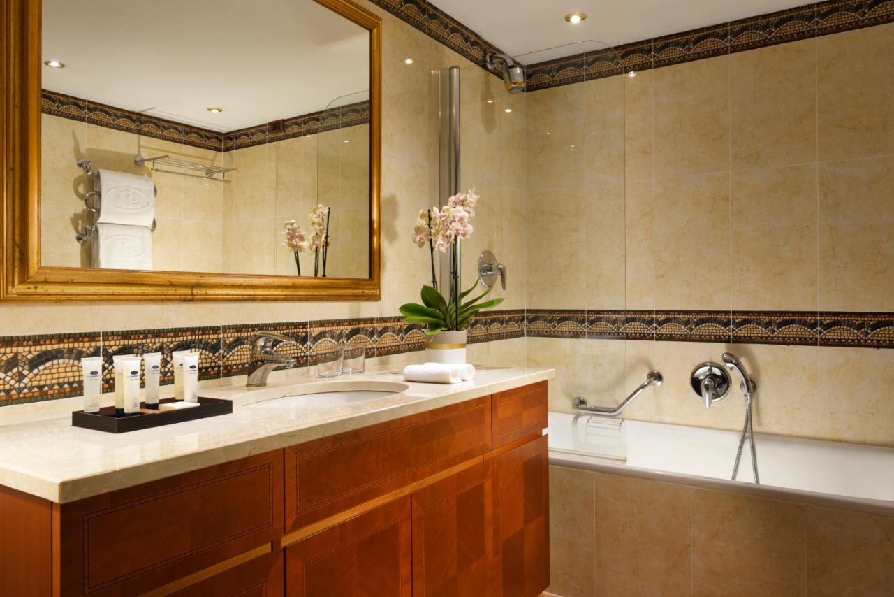 Double Superior with Views