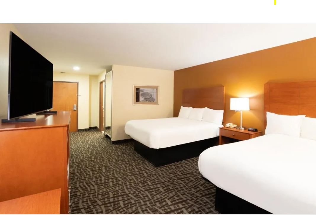 Quadruple Two Queen Beds