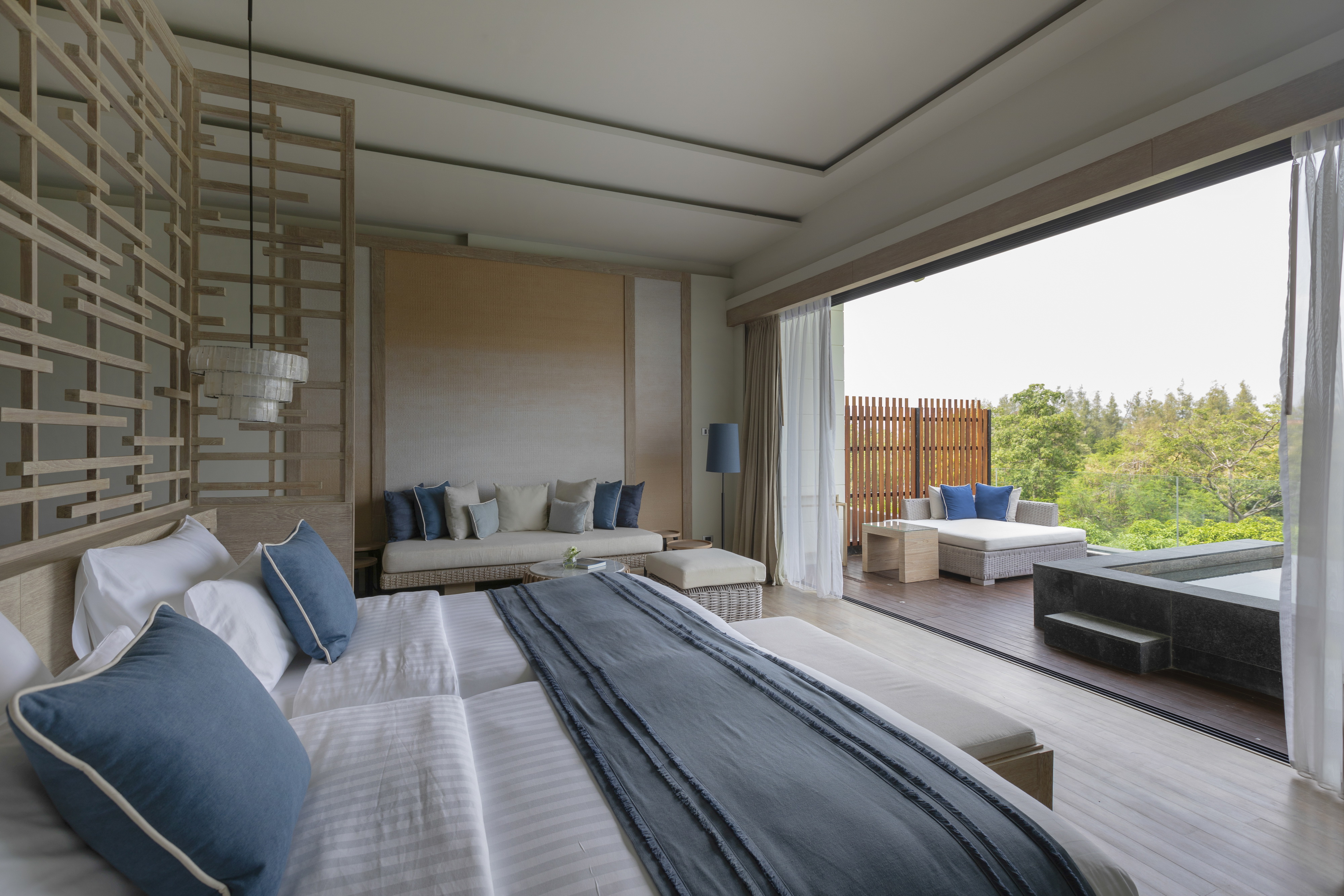 Suite Deluxe with Private Pool