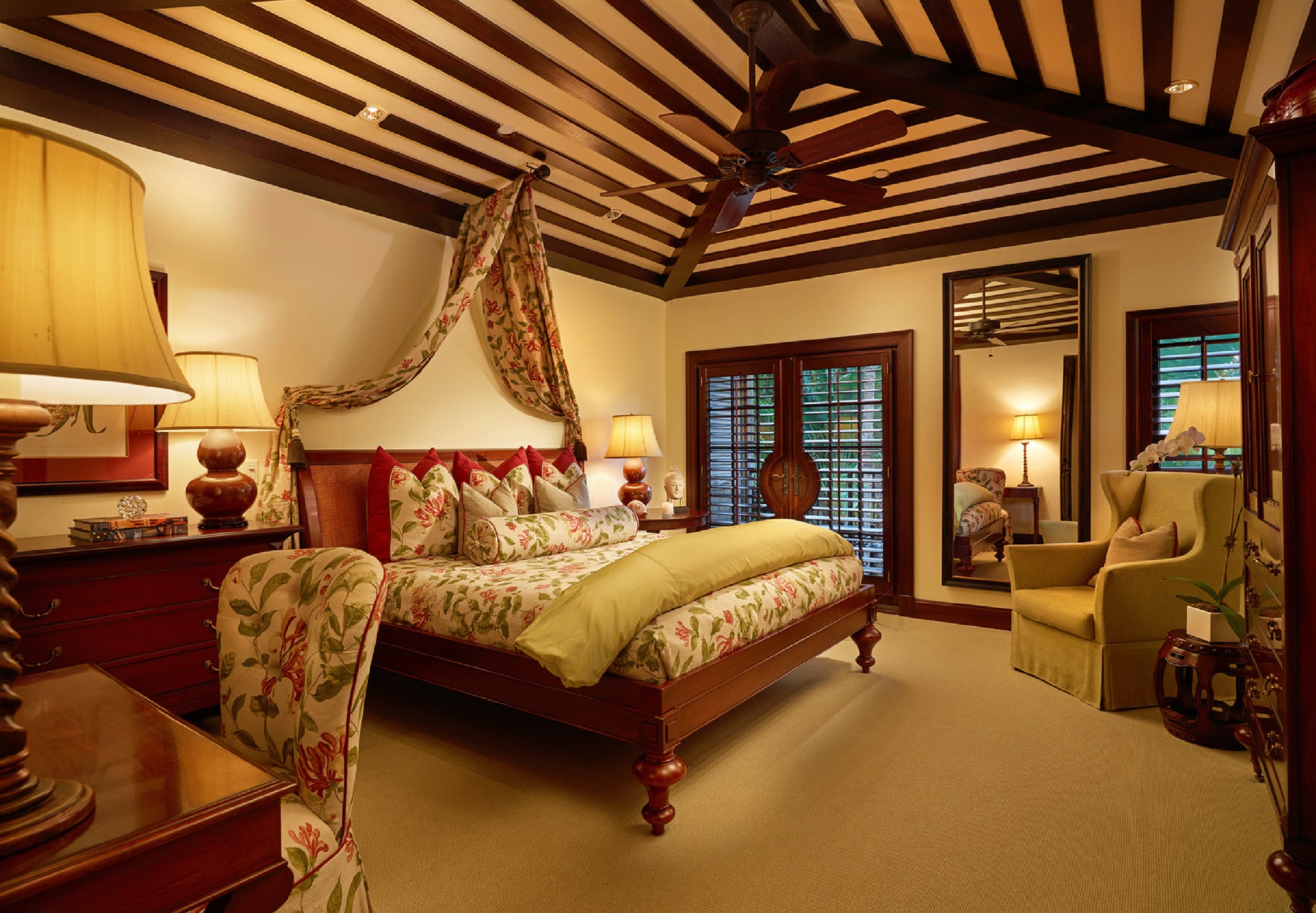 Studio King Size Bed