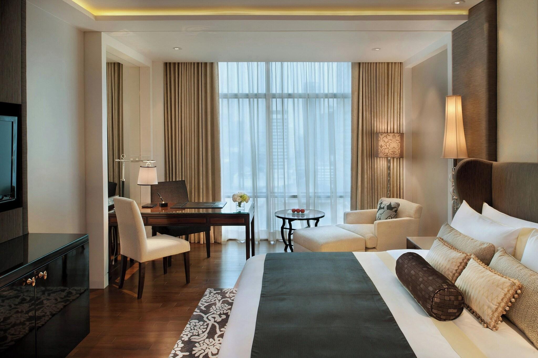 Double Deluxe King Bed
