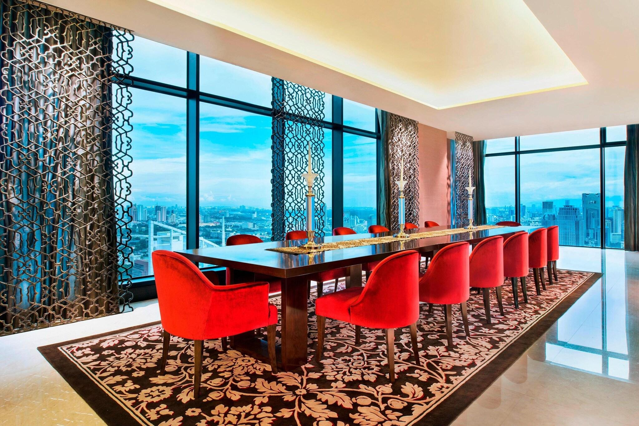 Room Penthouse