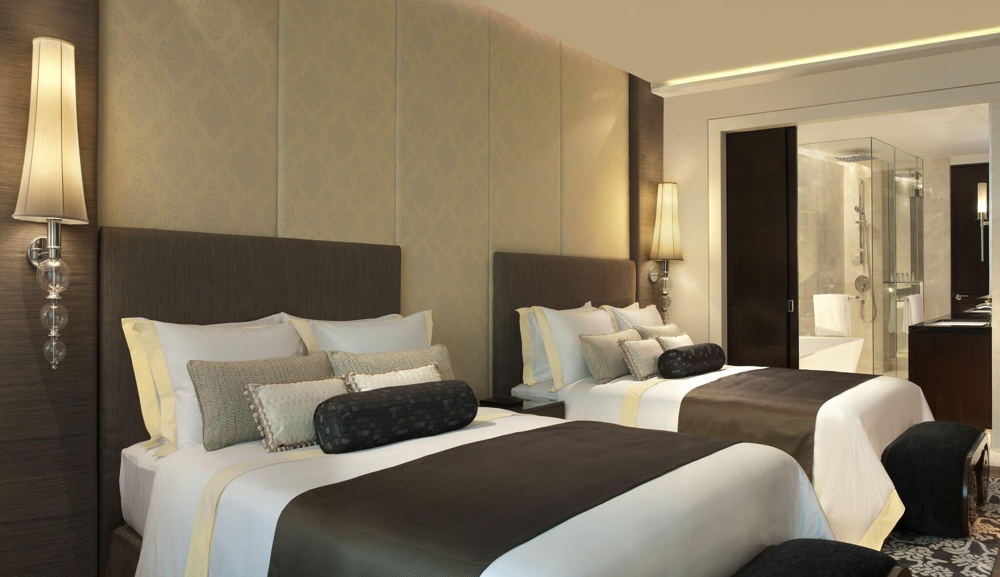 Quadruple Two Queen Beds with Views