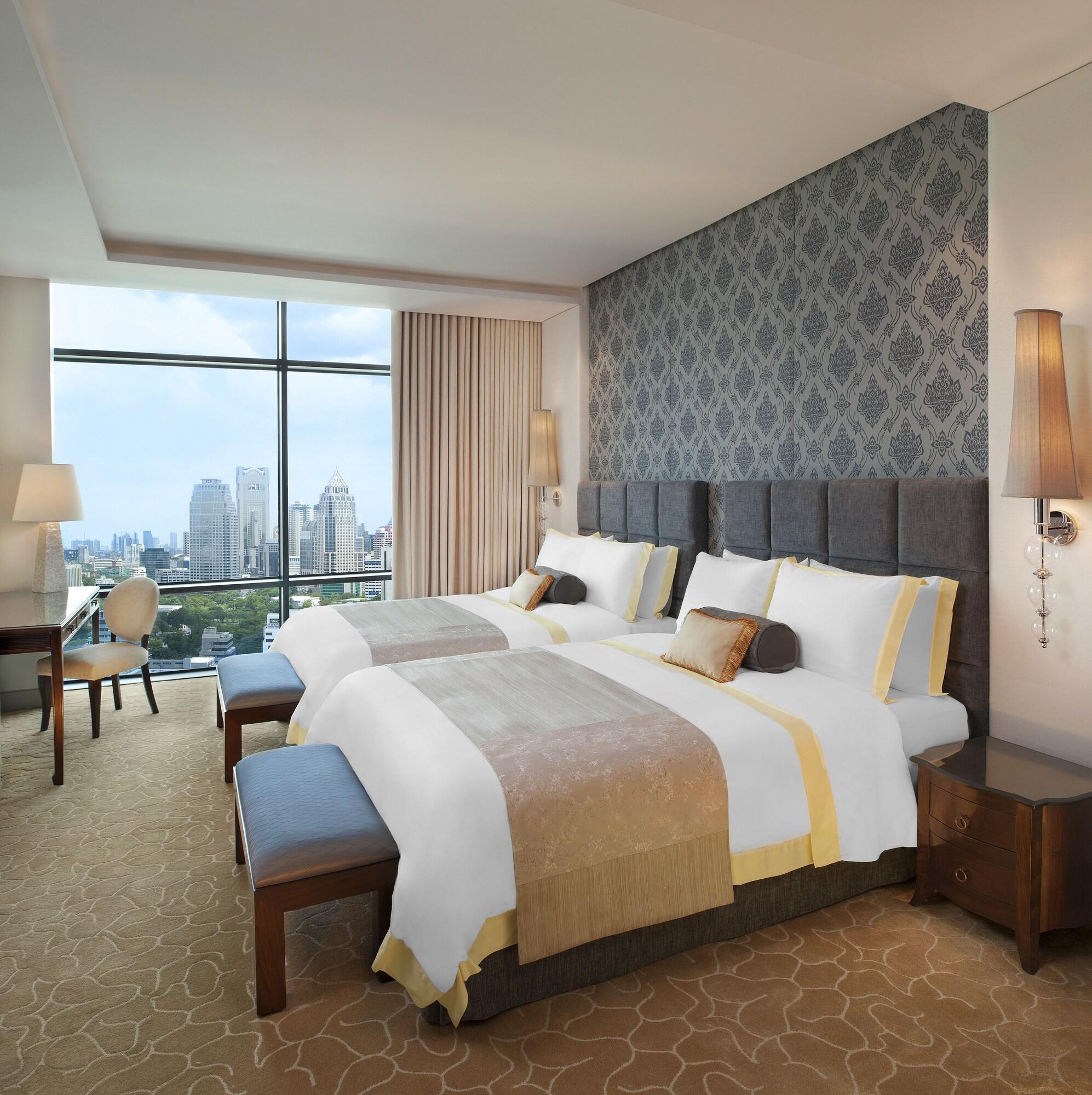 Quadruple Two Queen Beds