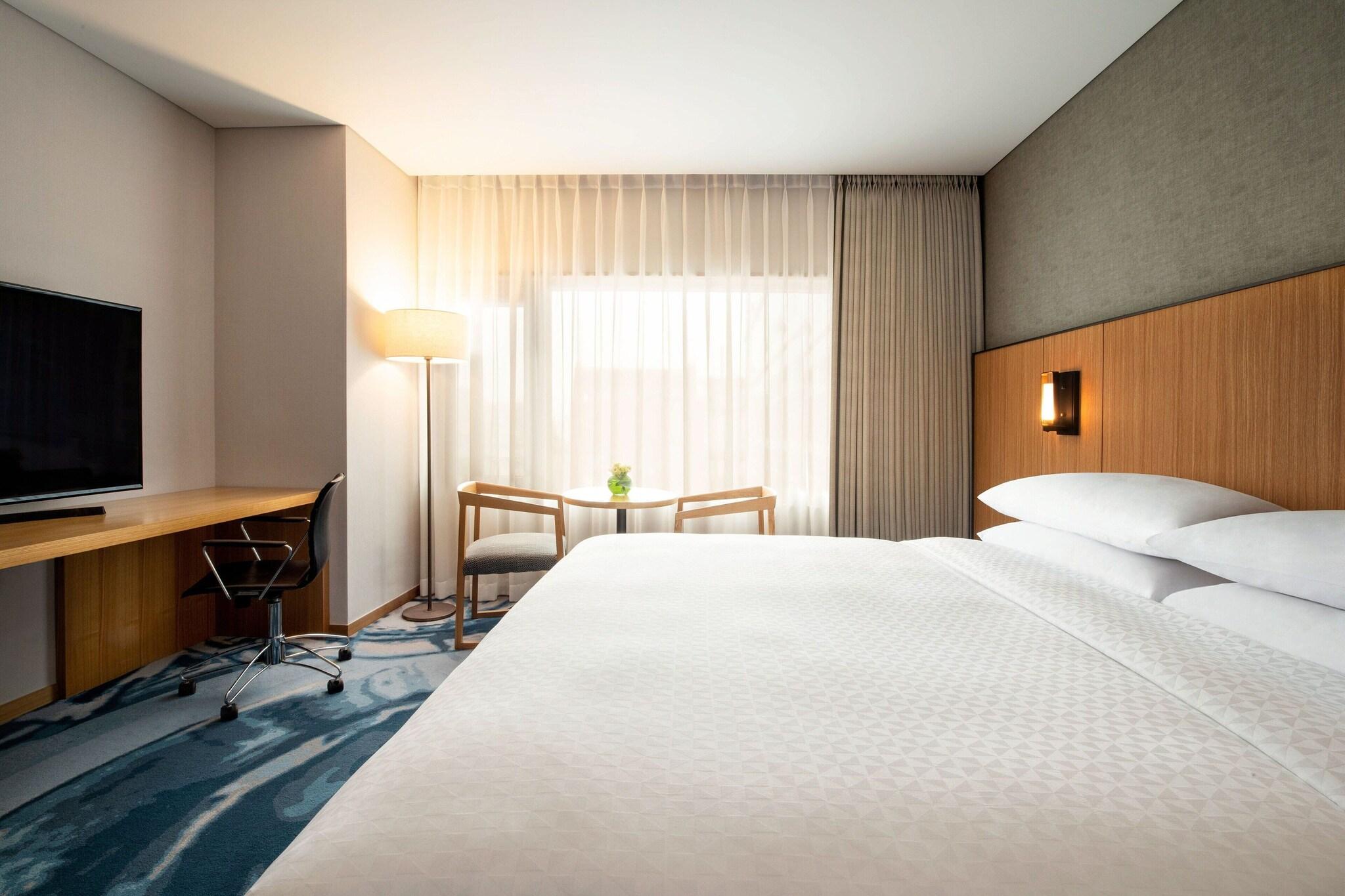 Double Superior King Bed