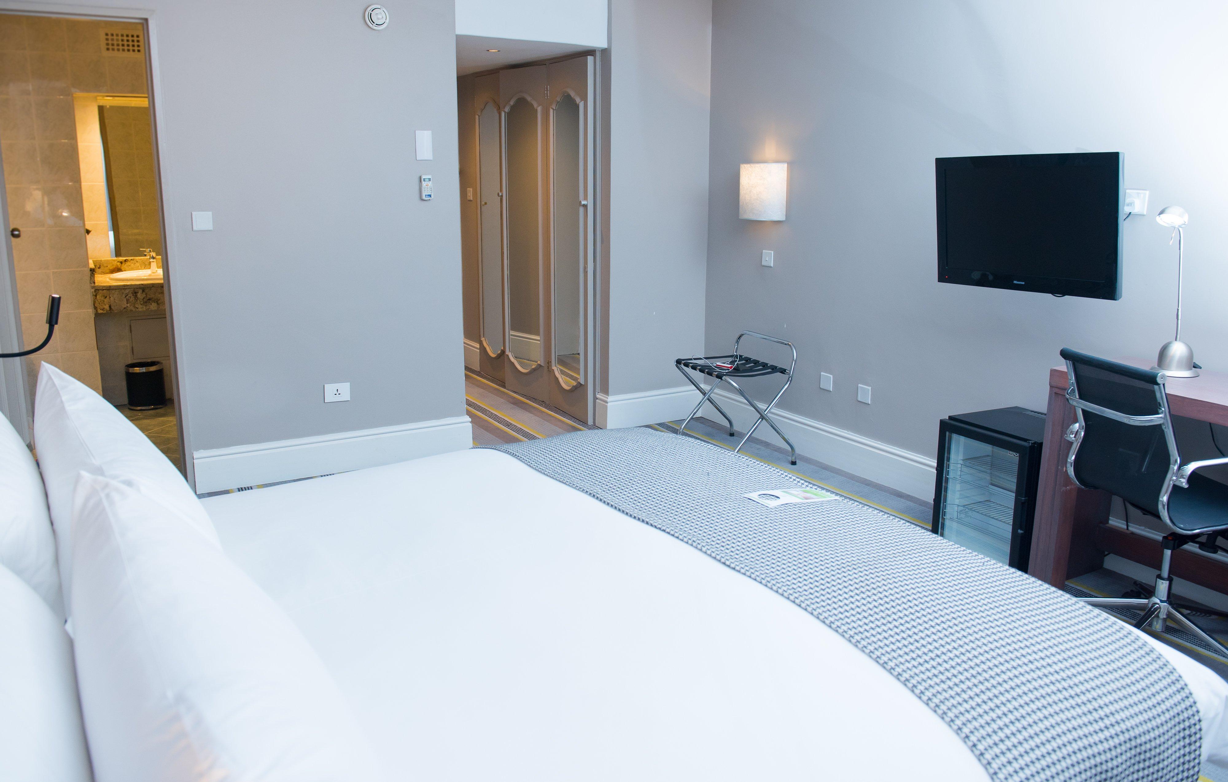 Double Accessible King Size Bed