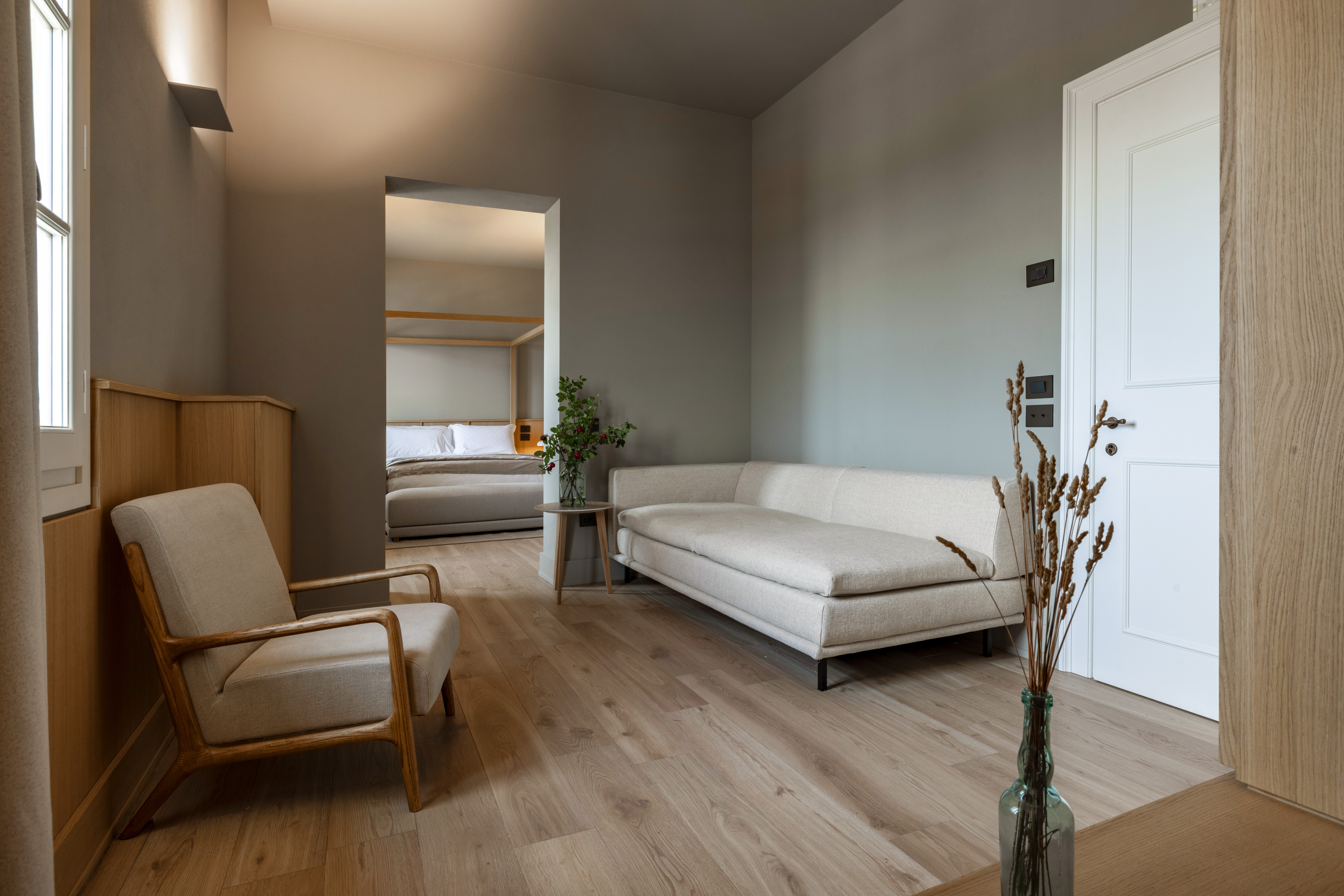 Junior Suite Queen Size Bed