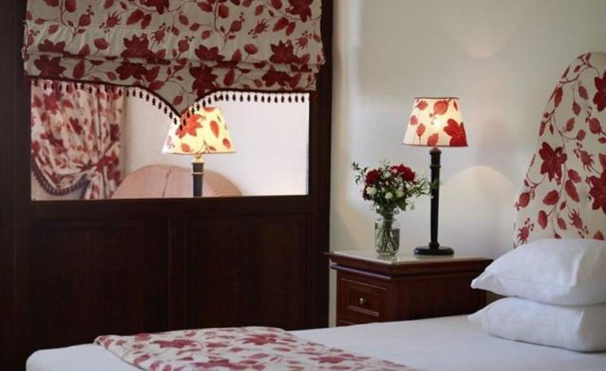 Family Room with Private Pool