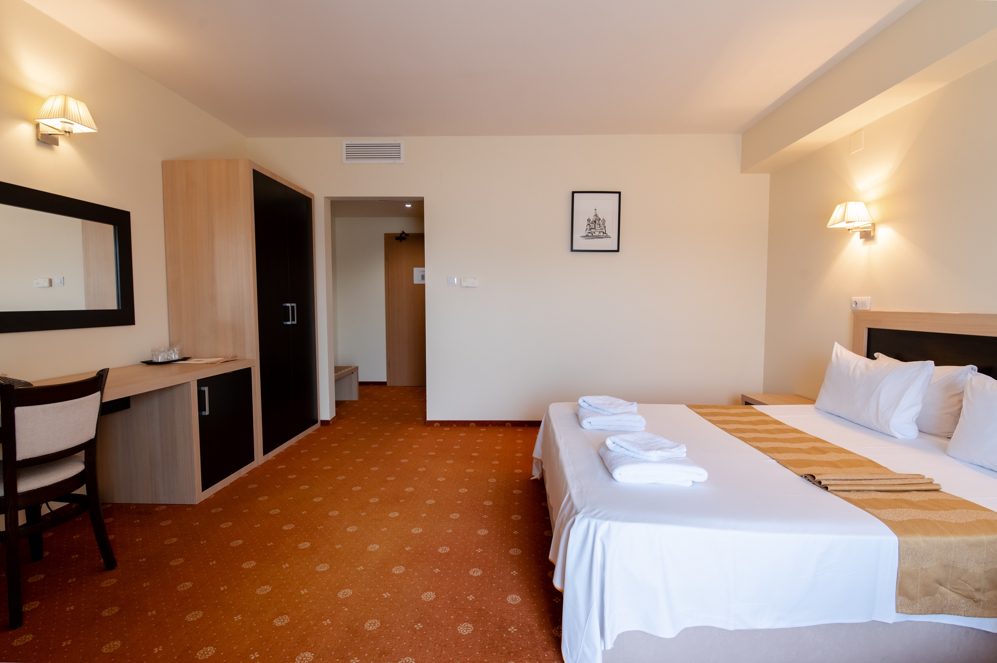 Double Business King Bed