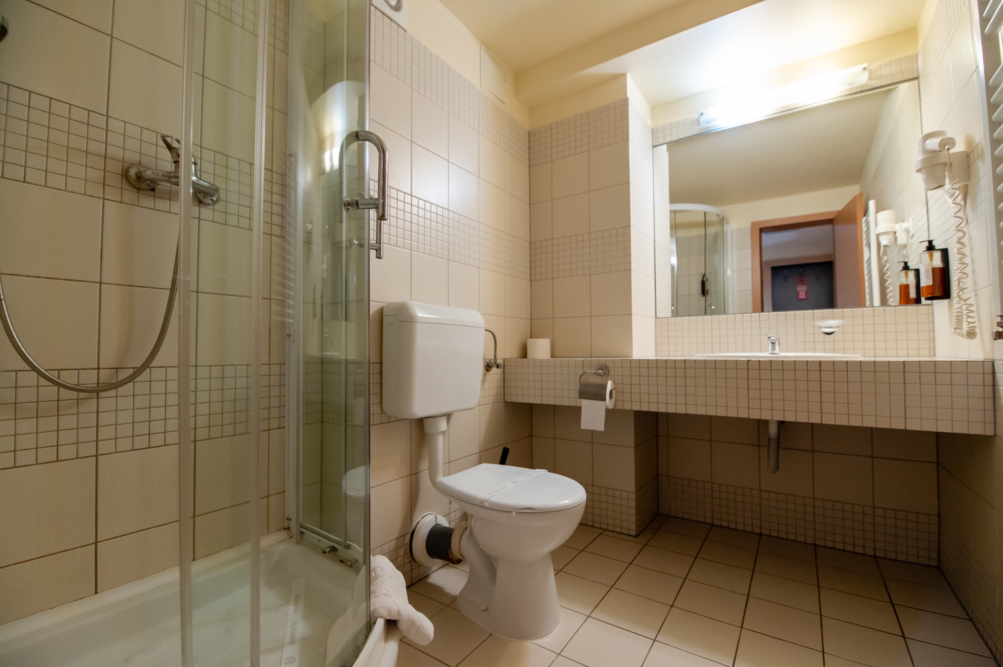 Double Business King Bed