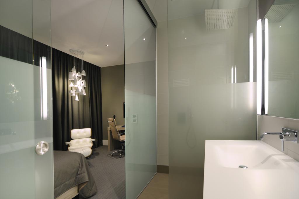 Double Club Executive