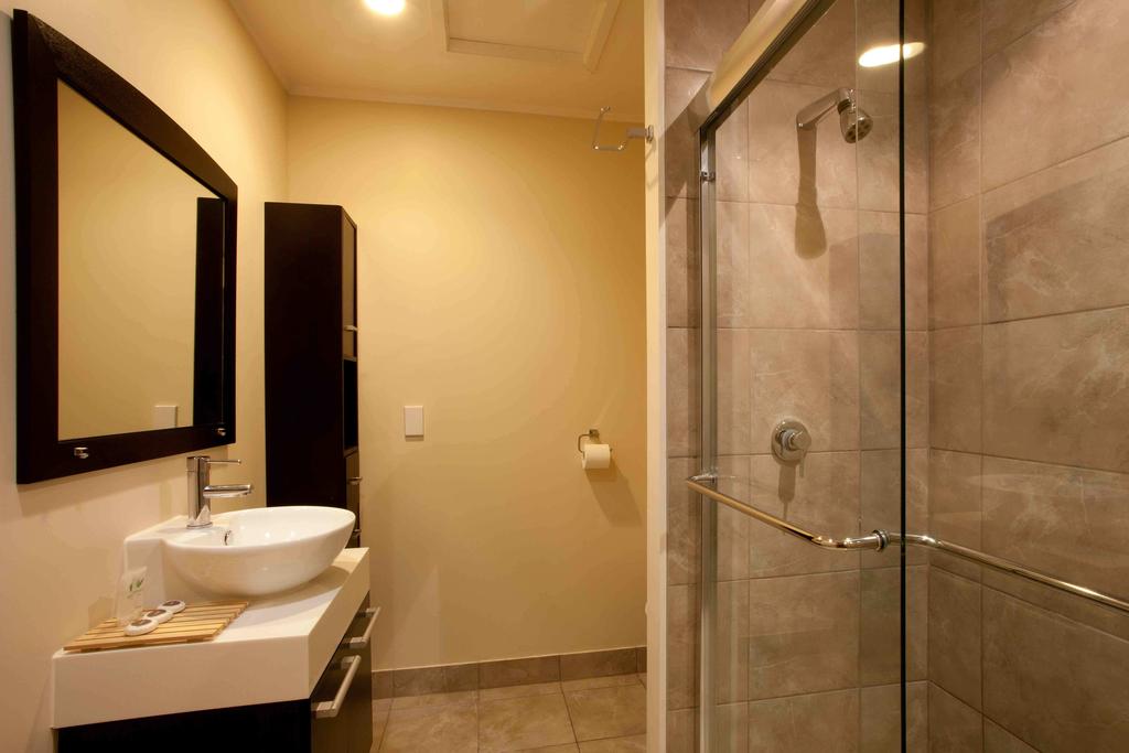 Double Queen Size Bed