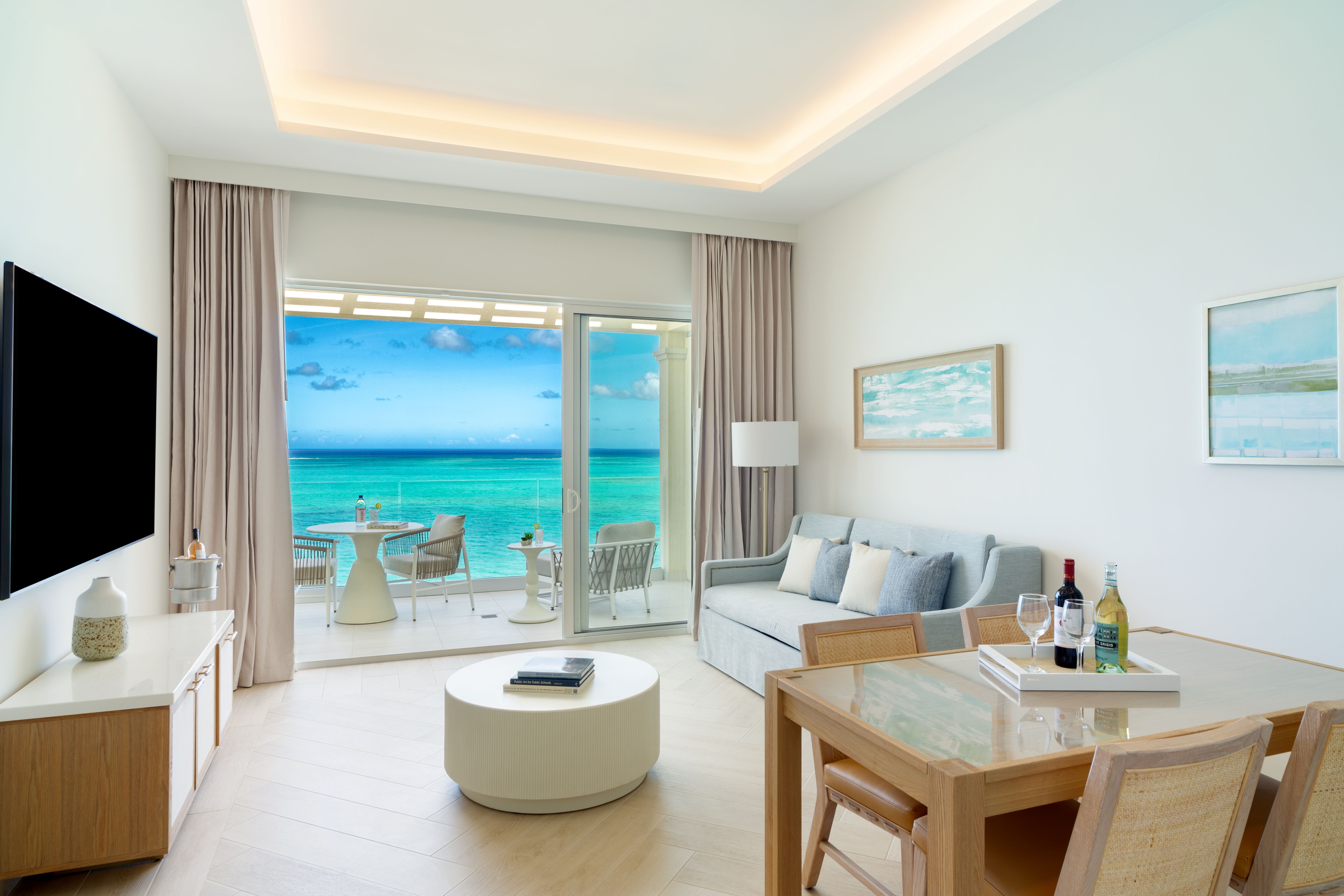 Junior Suite Ocean Front One Bedroom