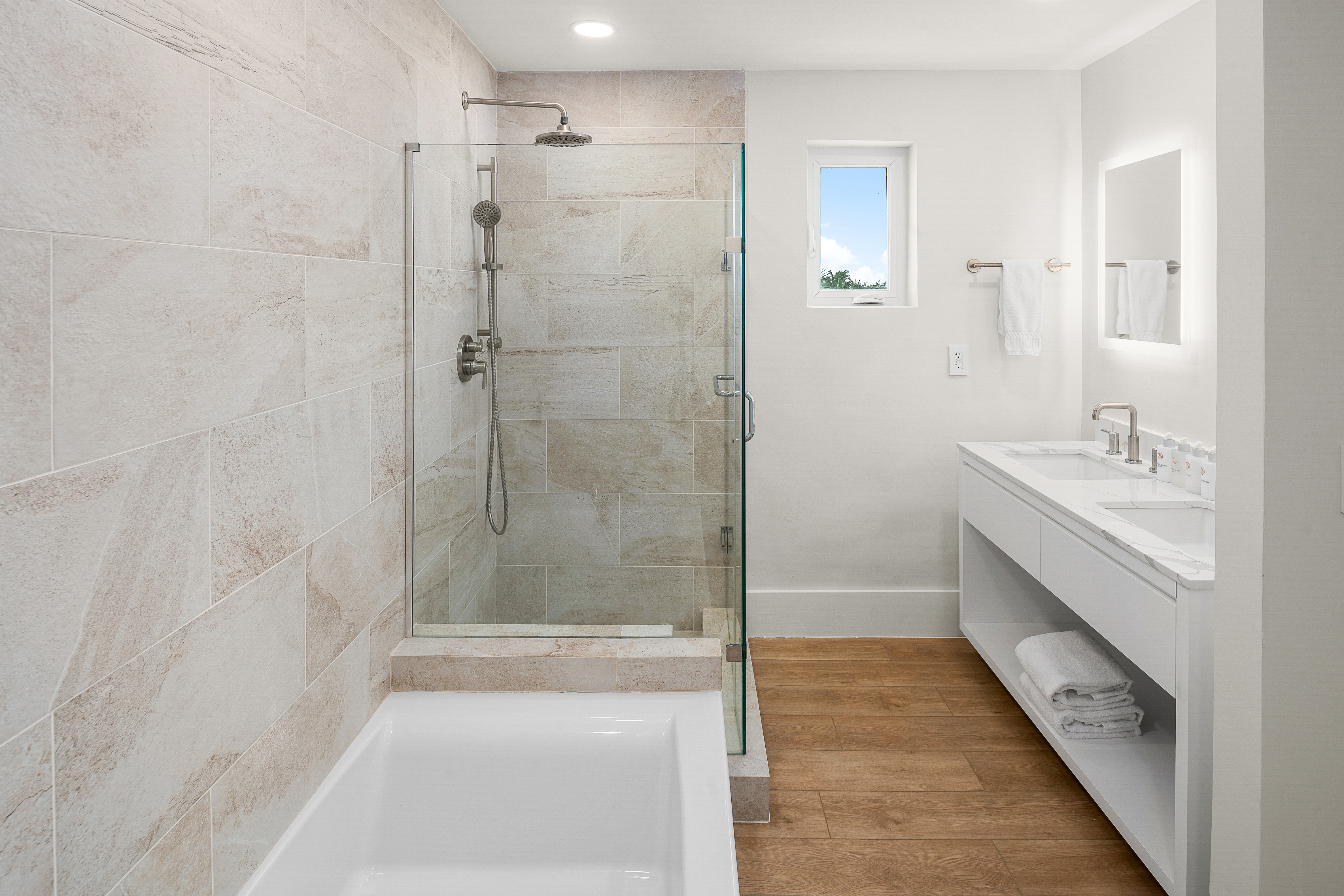 Suite Deluxe One Bedroom