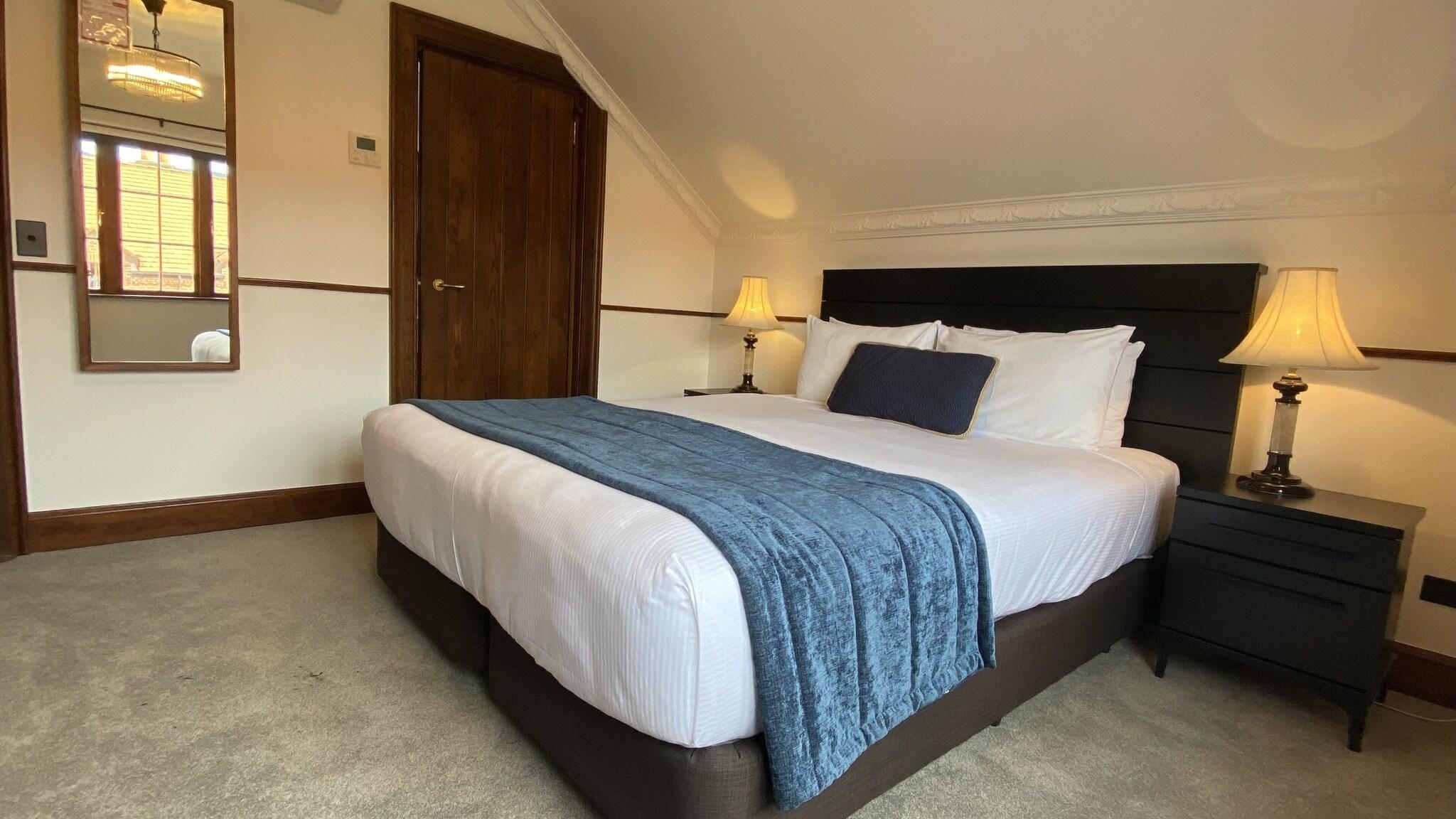 Double King Size Bed