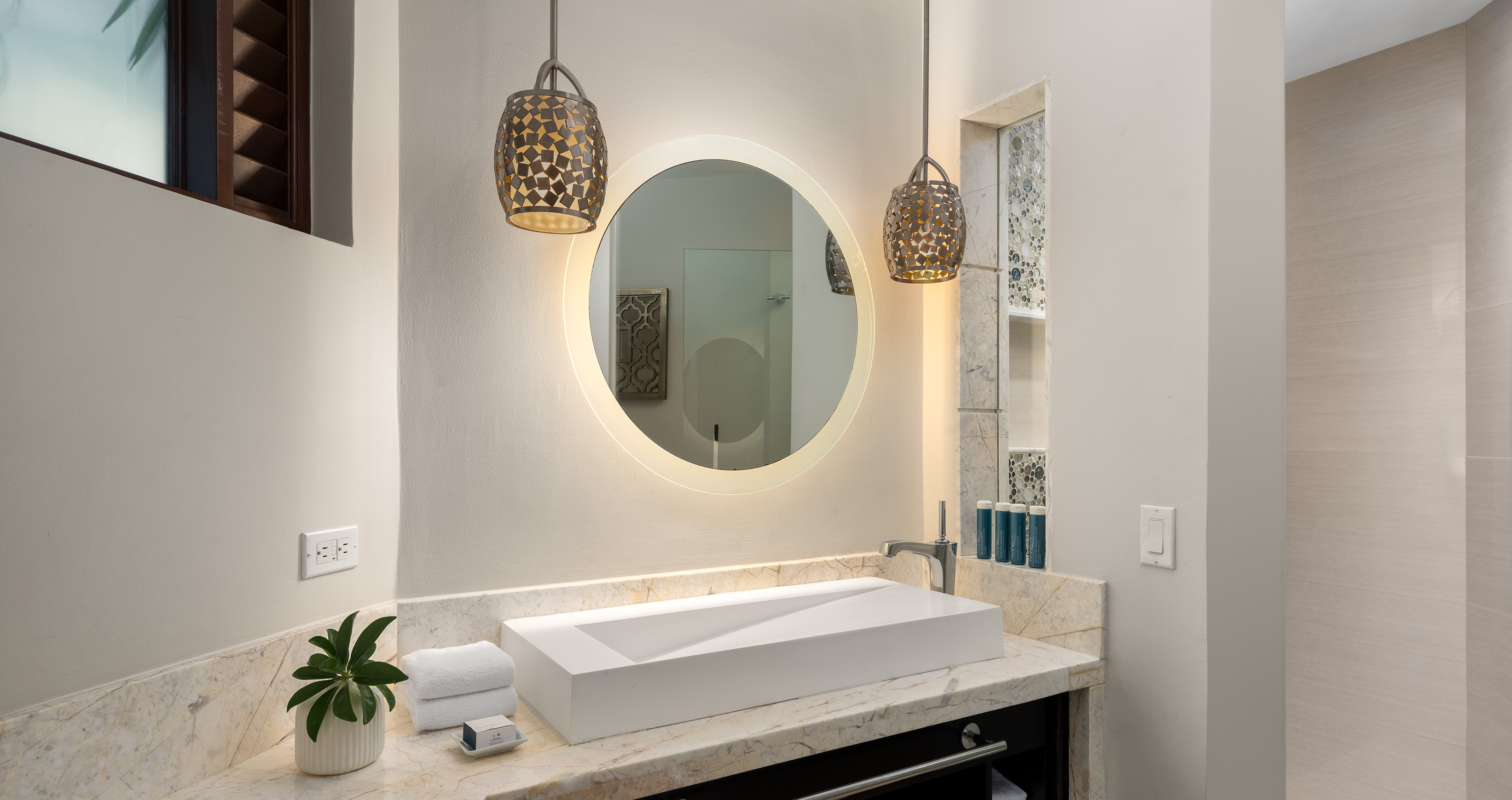 Suite Capacity 8 Two Bedrooms