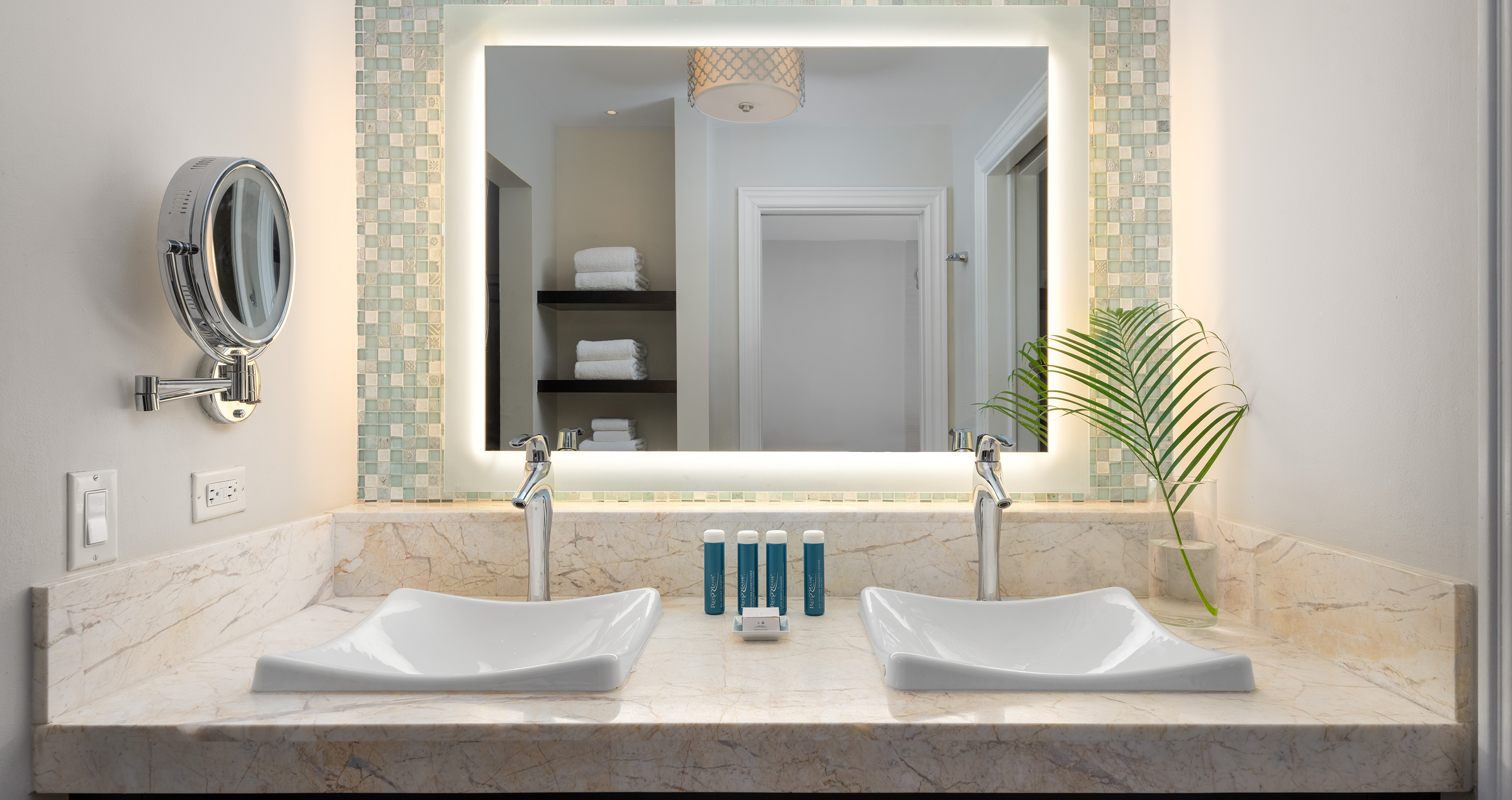 Suite Capacity 8 Two Bedrooms