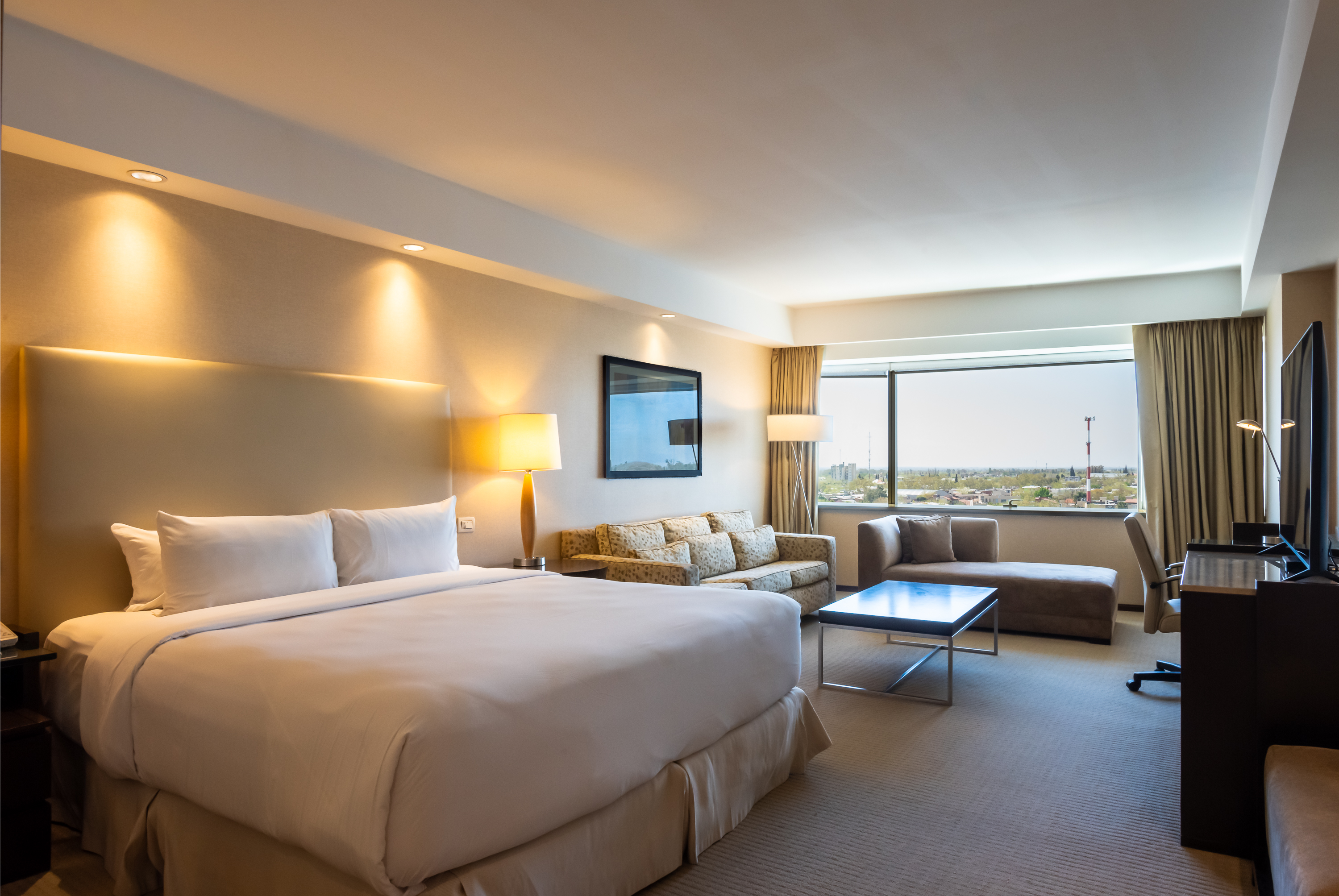 Double Deluxe King Bed