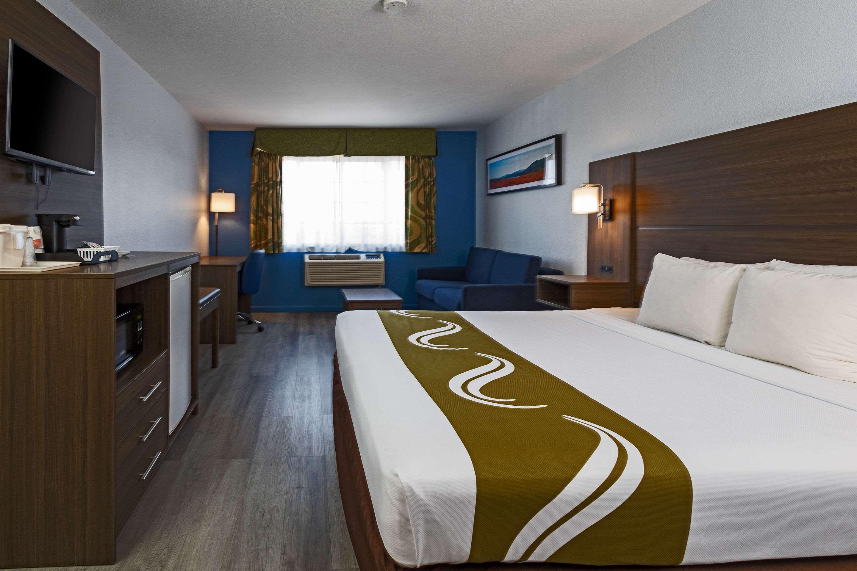 Double King Bed Non Smoking