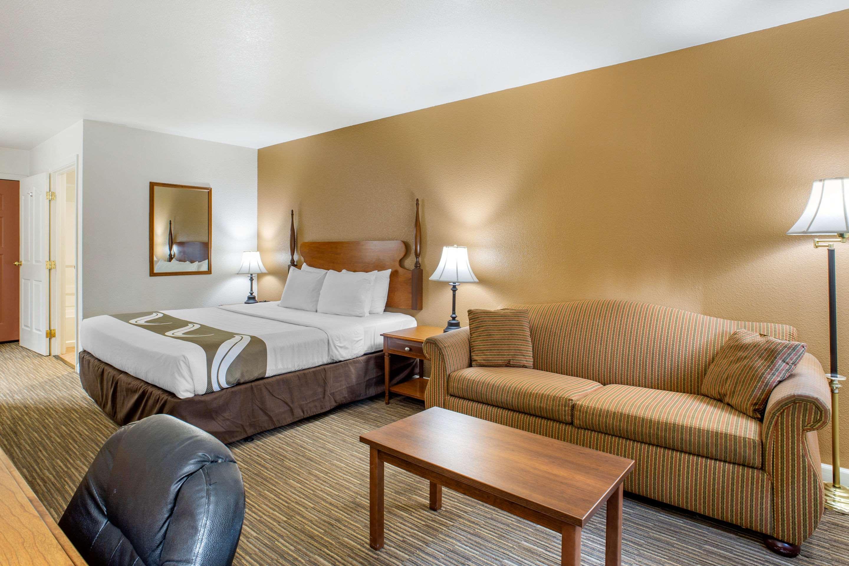 Double King Bed Non Smoking