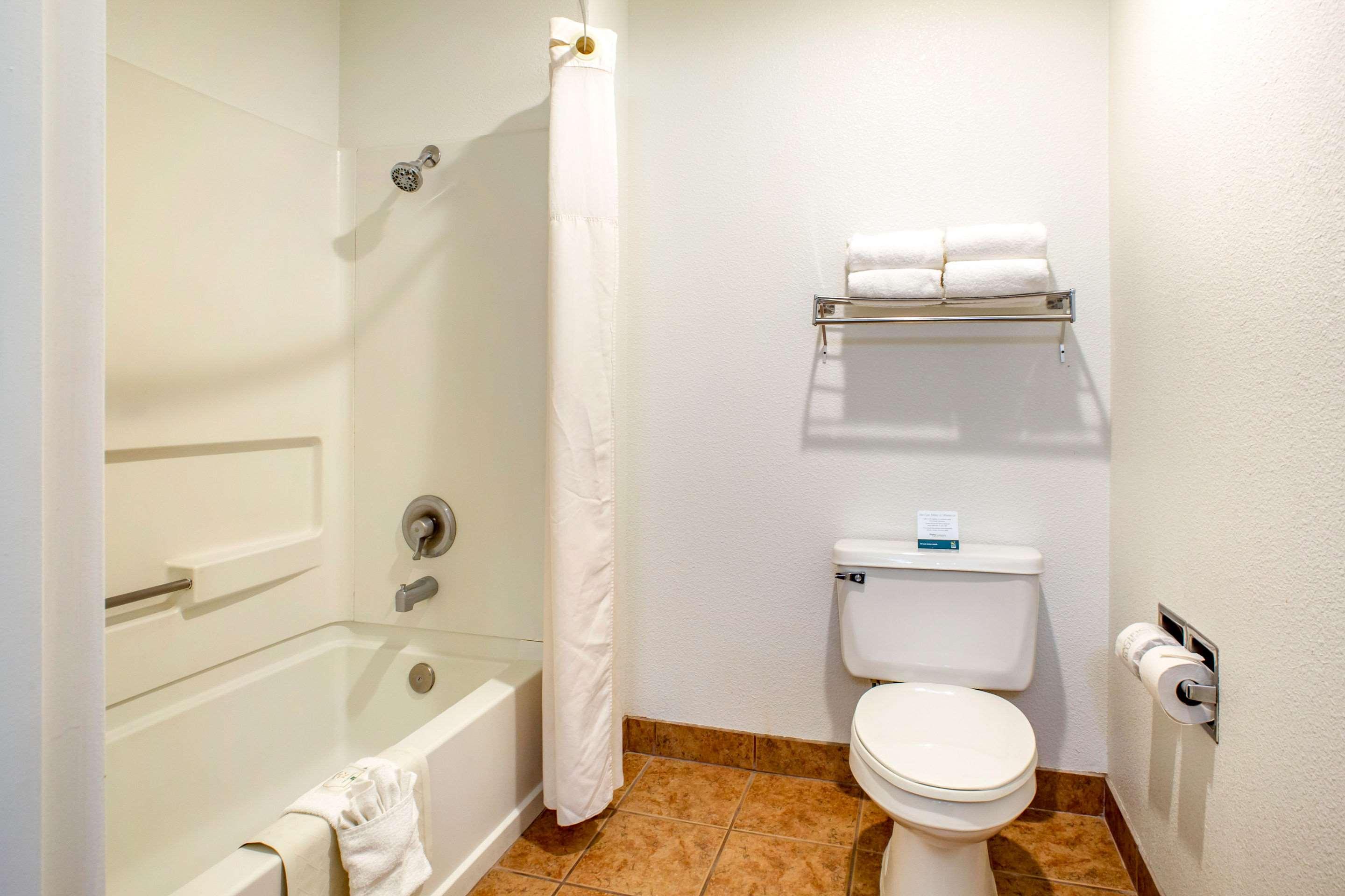 Double King Bed Non Smoking